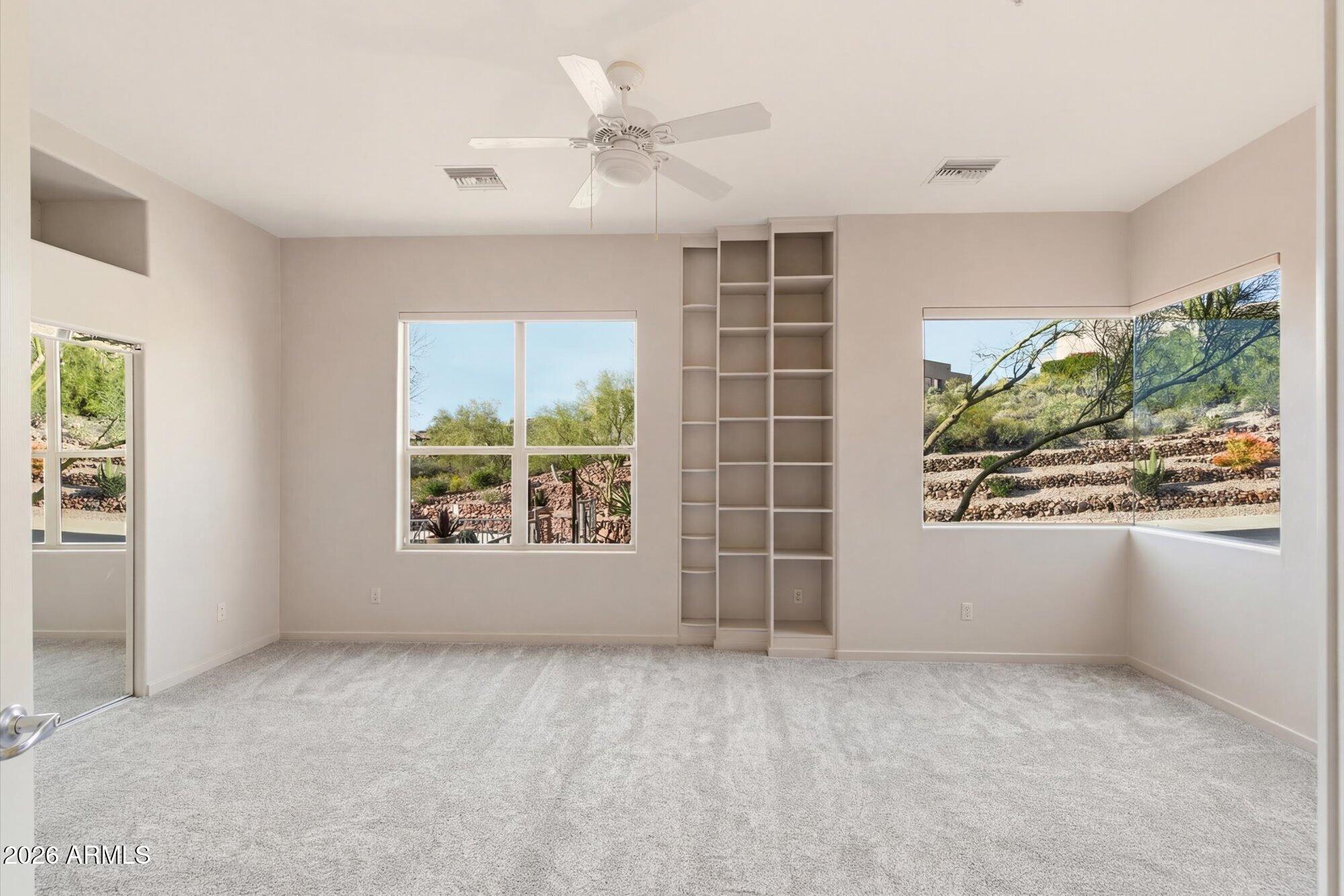 DIAMANTE DEL LAGO - Residential