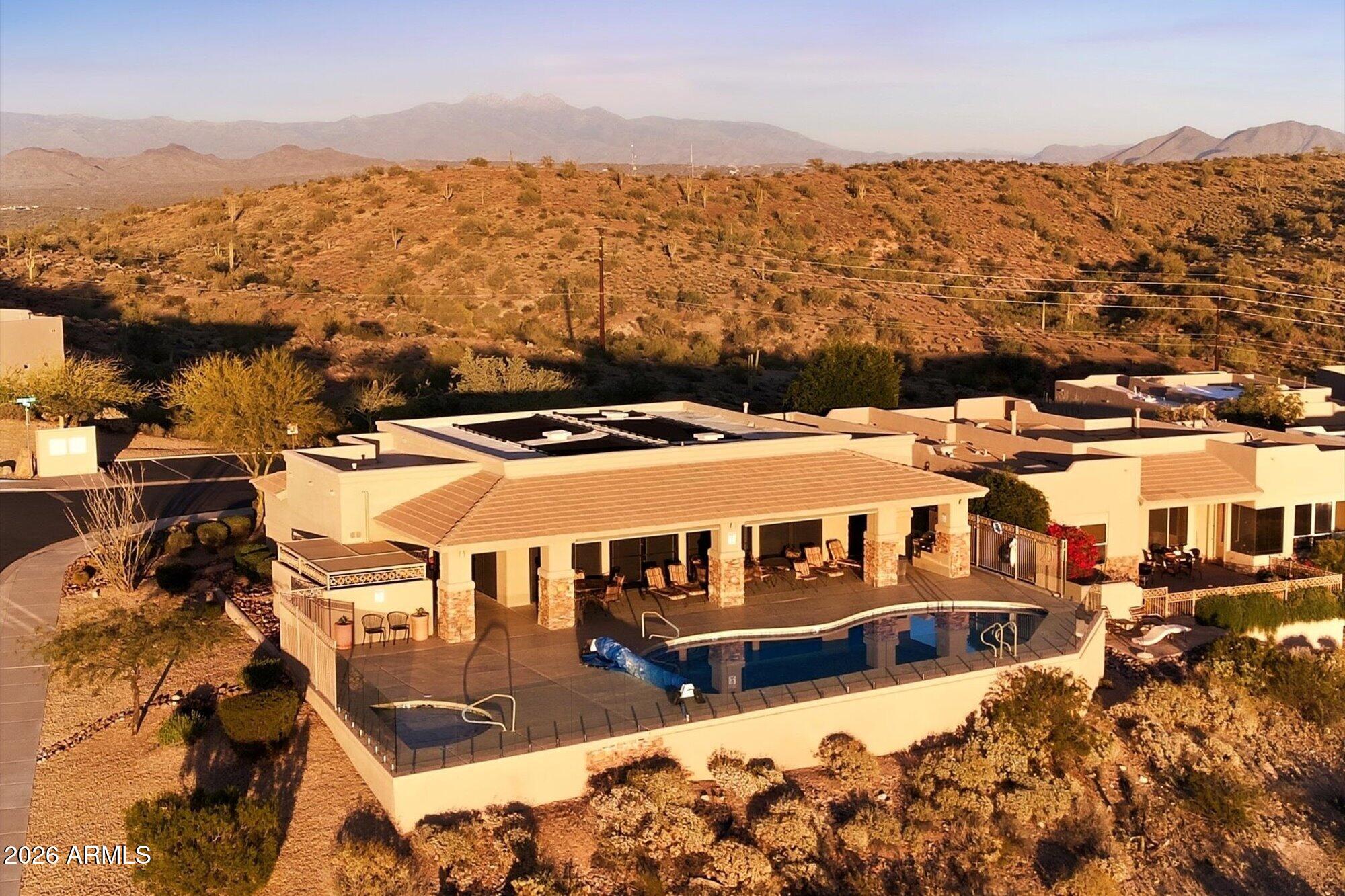 DIAMANTE DEL LAGO - Residential
