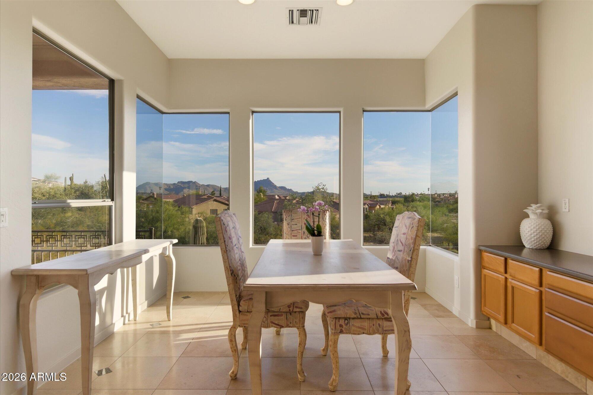 DIAMANTE DEL LAGO - Residential