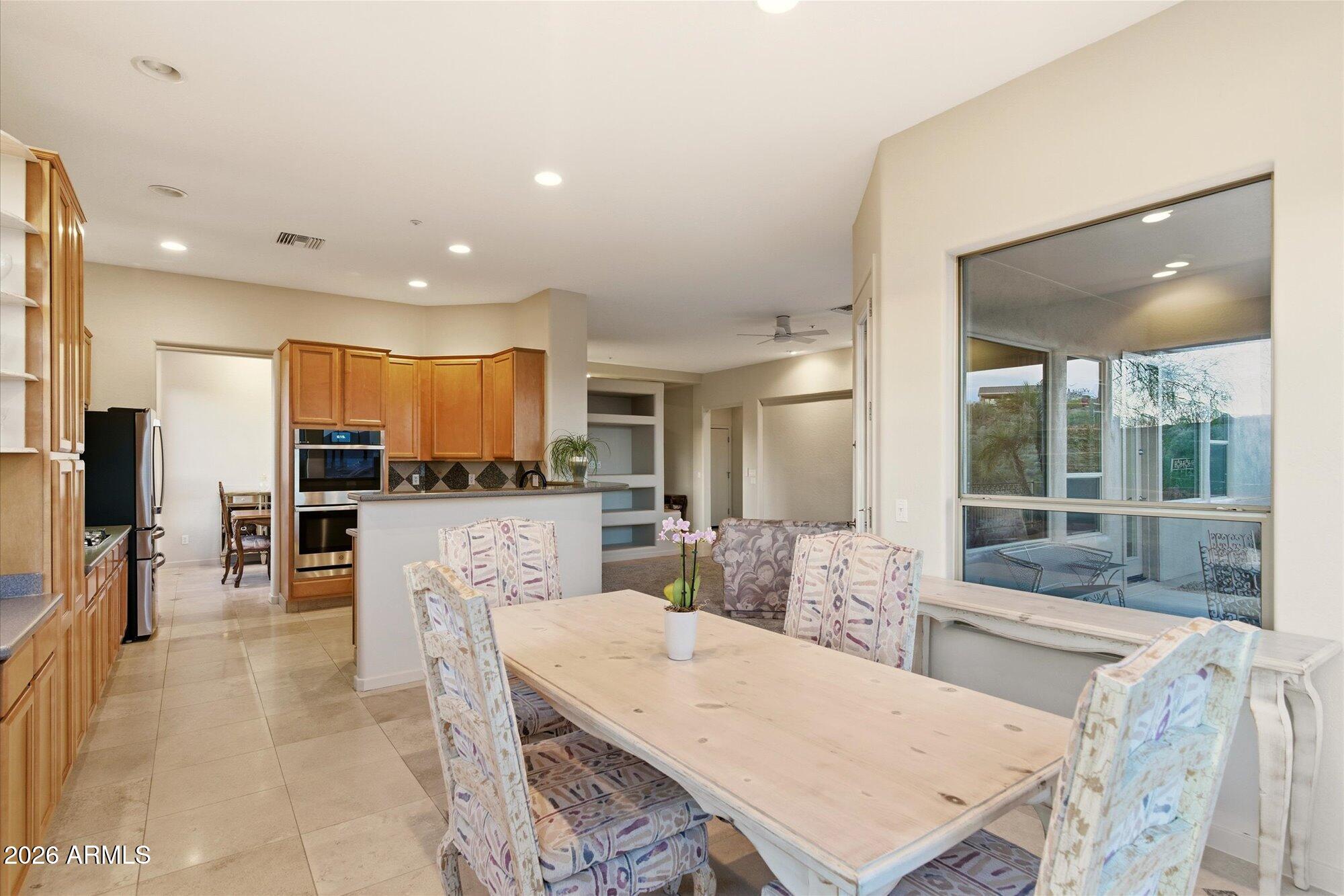 DIAMANTE DEL LAGO - Residential