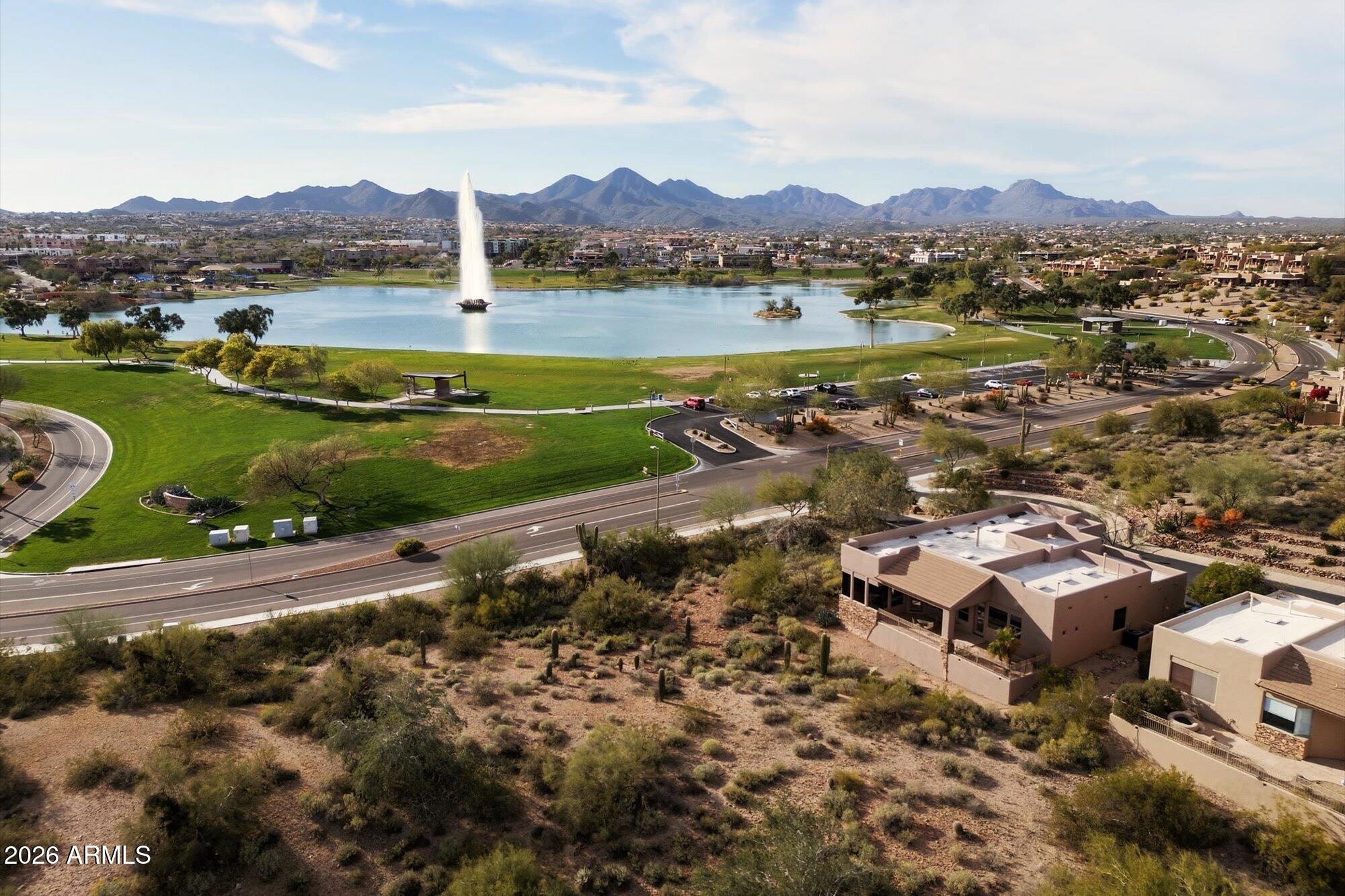 DIAMANTE DEL LAGO - Residential