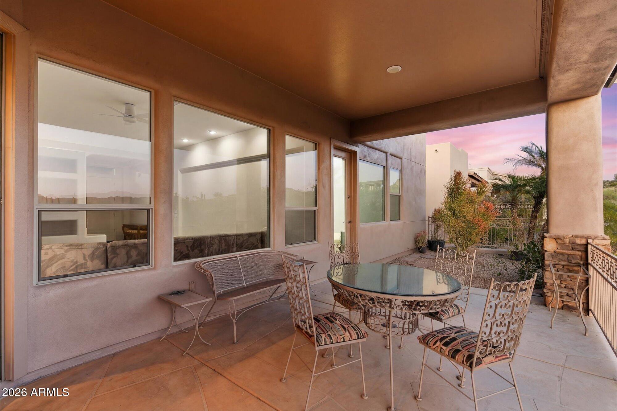 DIAMANTE DEL LAGO - Residential