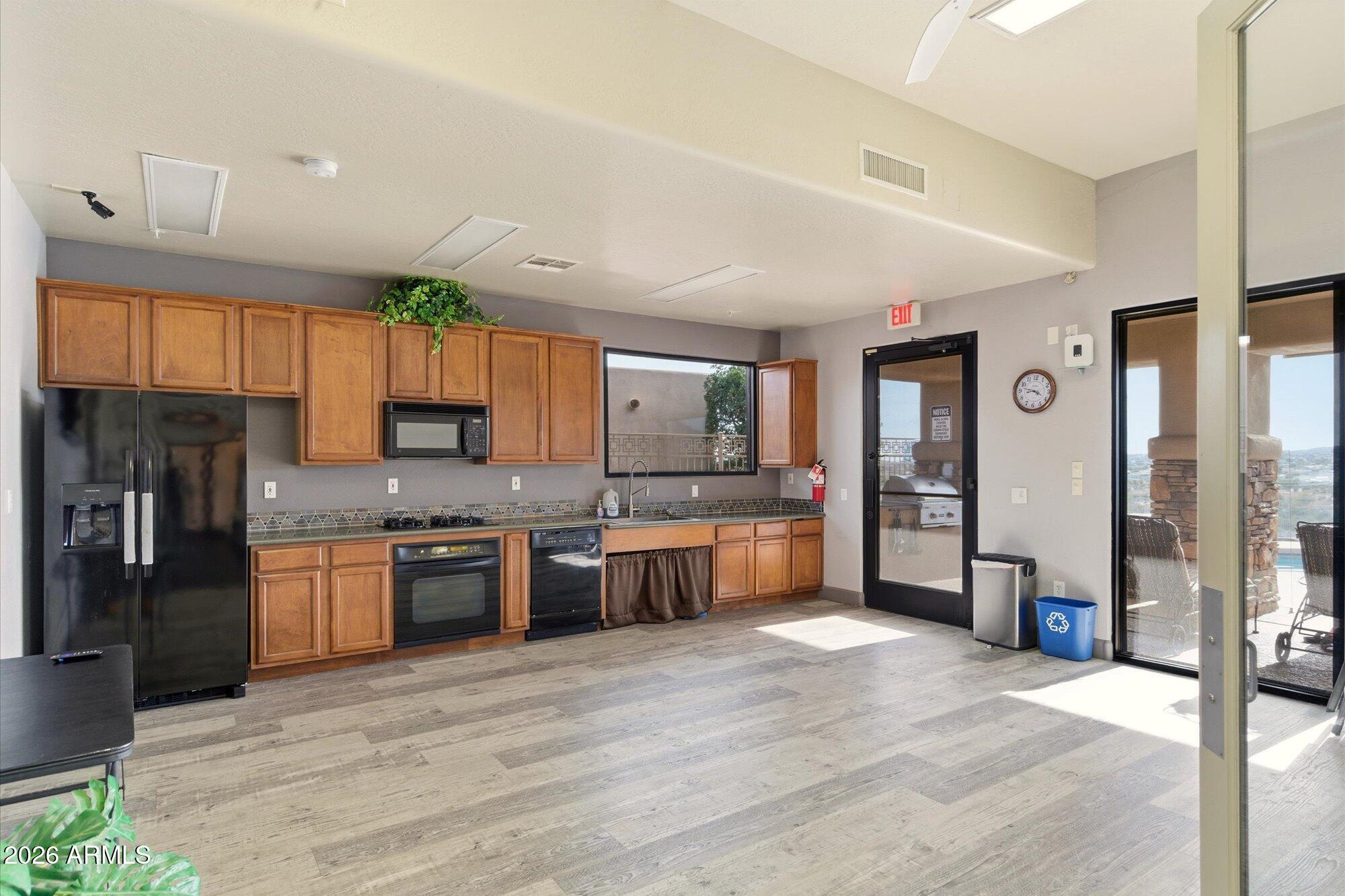 DIAMANTE DEL LAGO - Residential