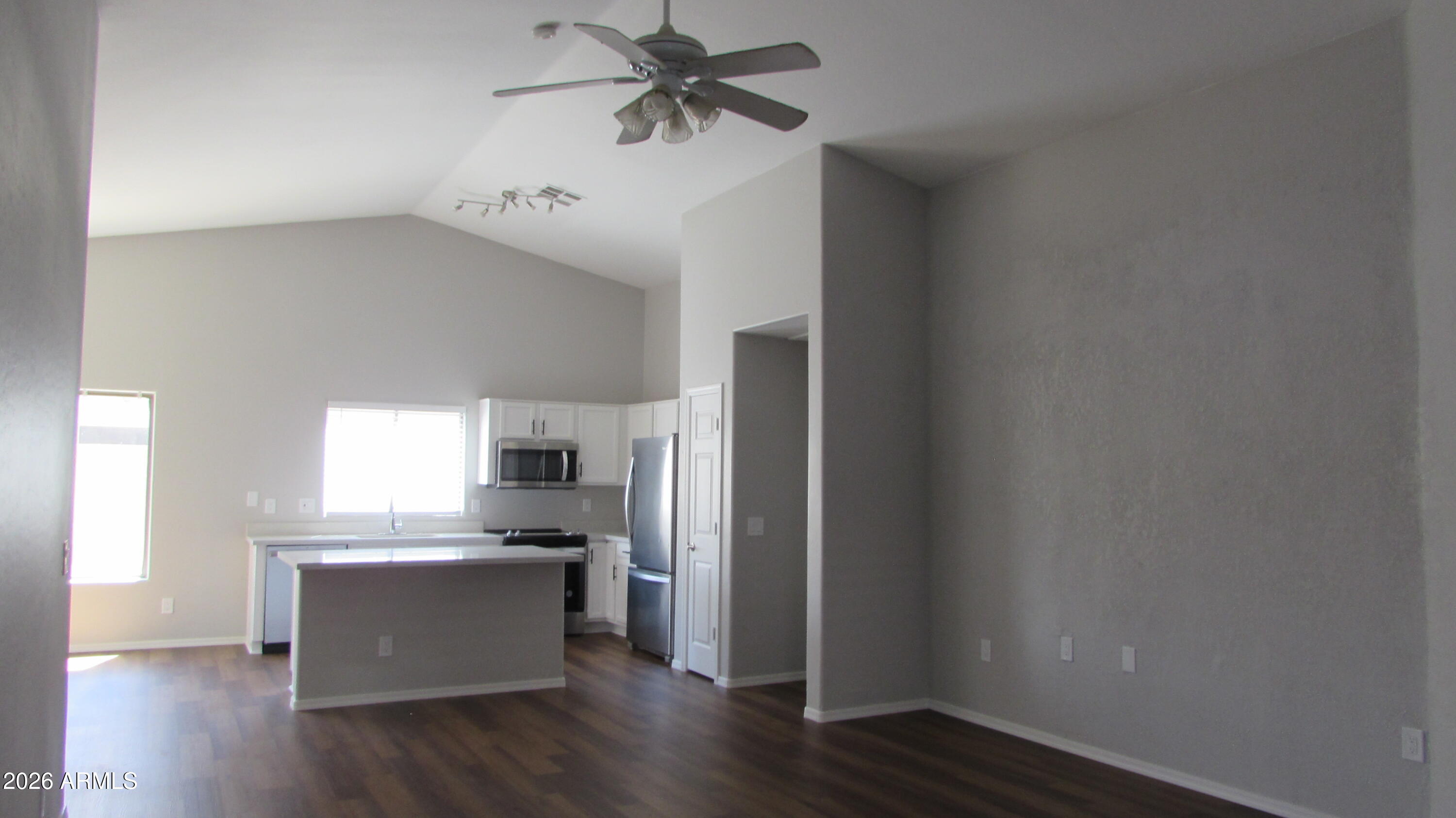 11410 W ROANOKE Drive