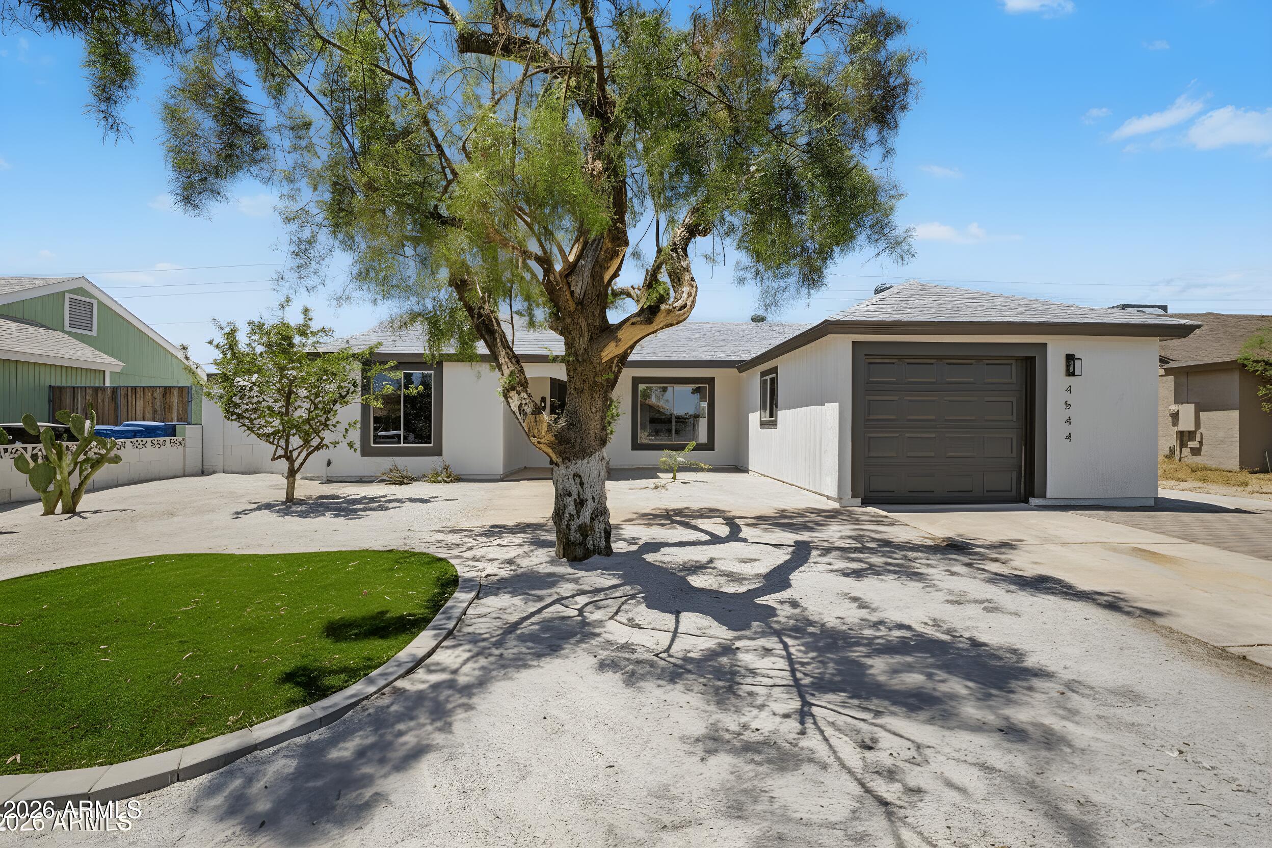 4544 N 79TH Avenue