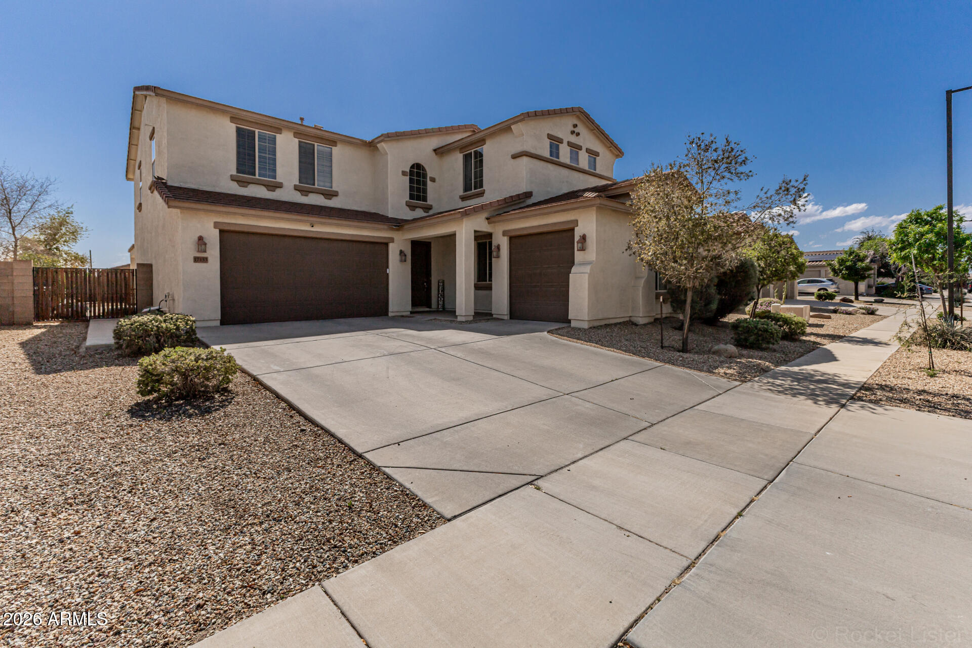 17153 W GAMBIT Trail