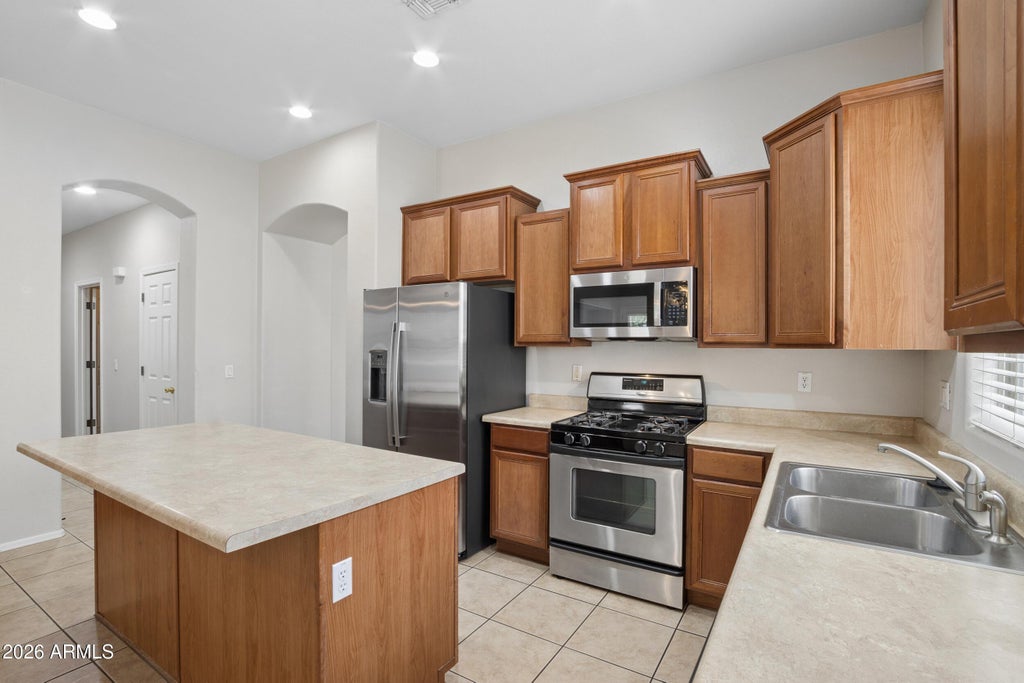 Photo of 8858 W Myrtle Avenue, Glendale, AZ 85305 (MLS # 7085546)
