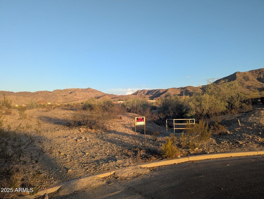 Photo of 1753 W Mcneil Street #7, Phoenix, AZ 85041 (MLS # 6995834)