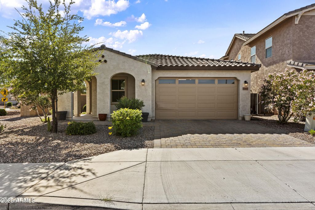 Photo of 12109 W Desert Moon Way, Peoria, AZ 85383 (MLS # 6925829)