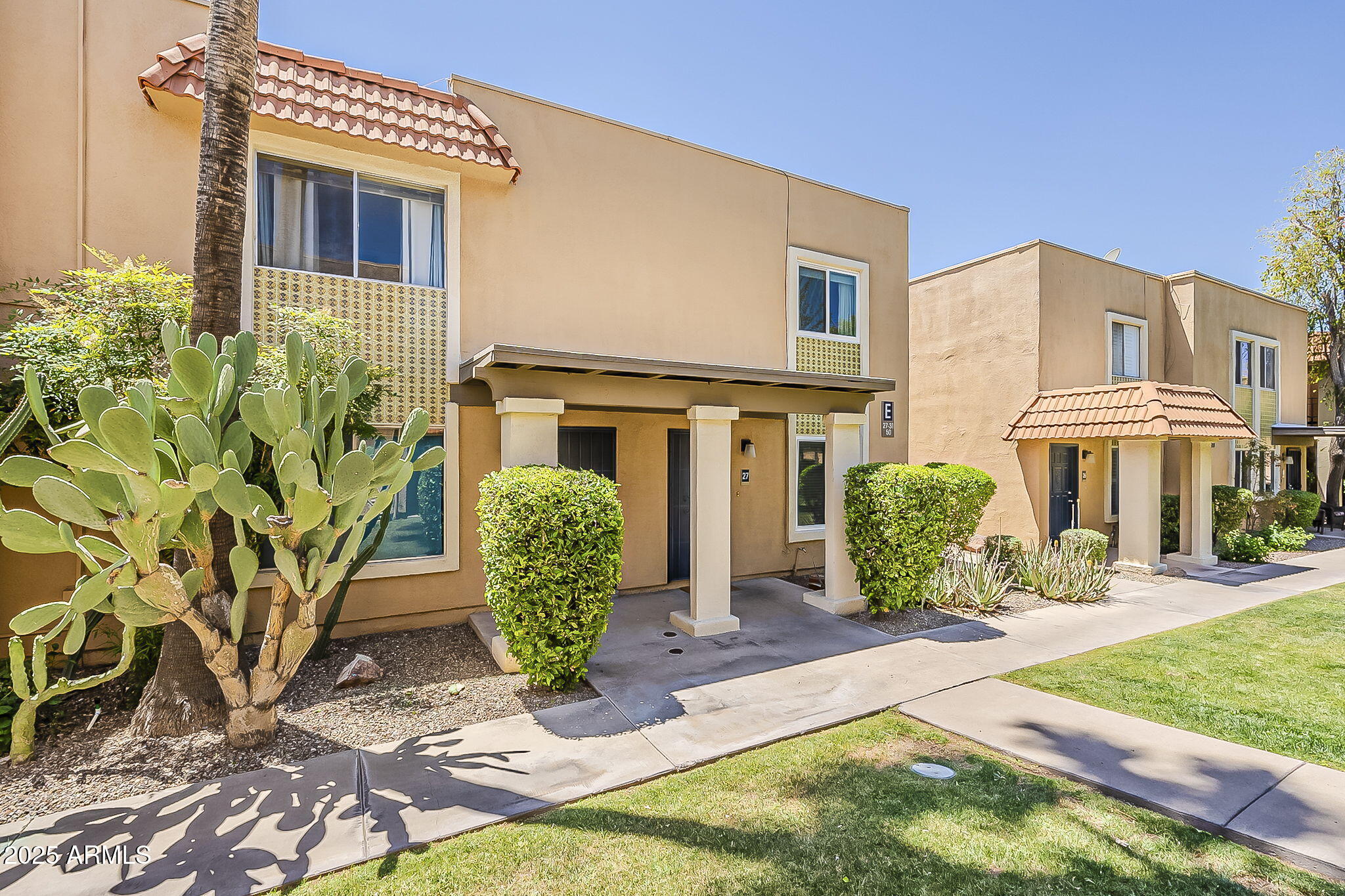 601 E PALO VERDE Drive 27