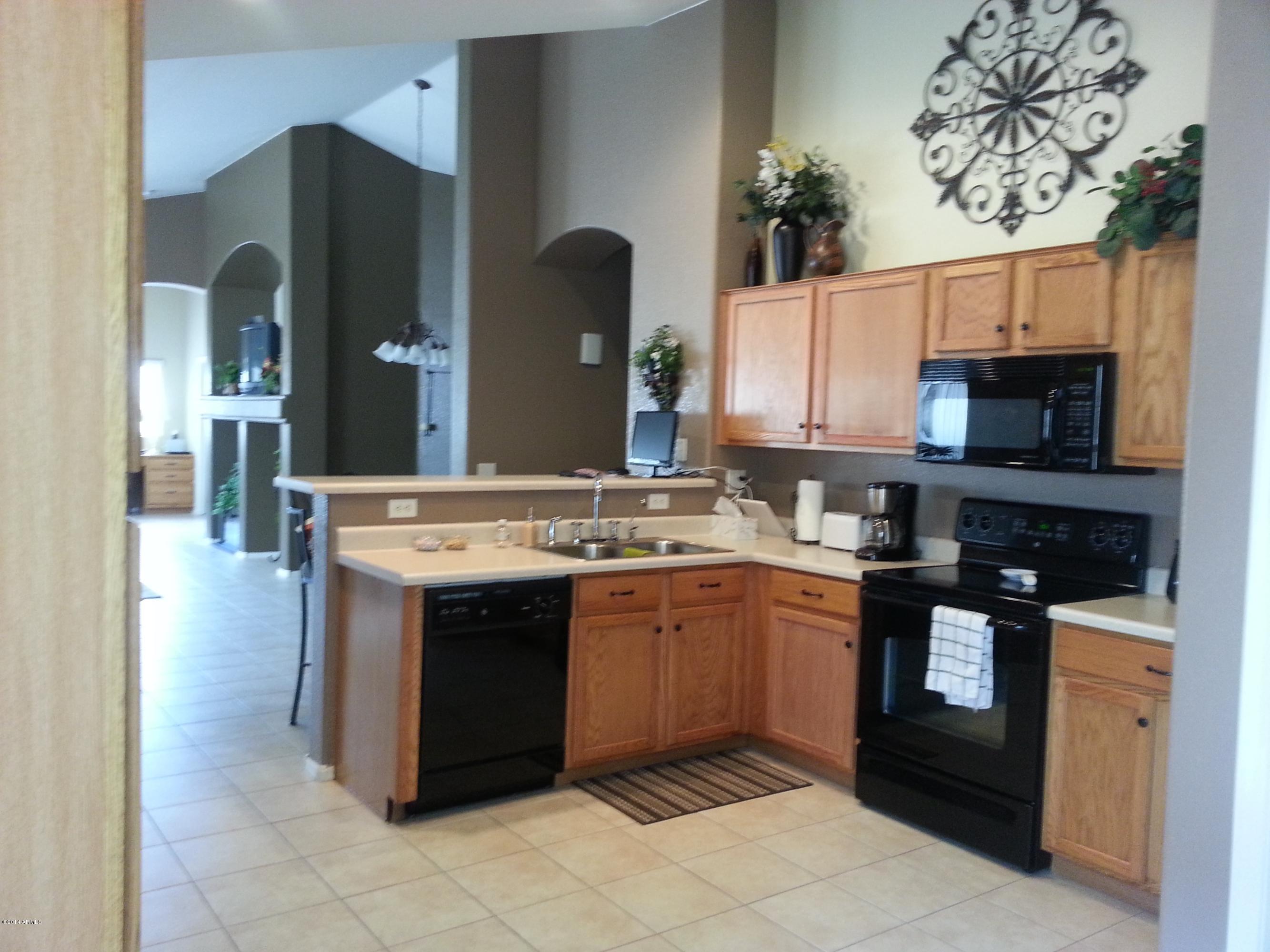 Photo 1 of 8 — 3871 E IRONHORSE Road, Gilbert, AZ 85297