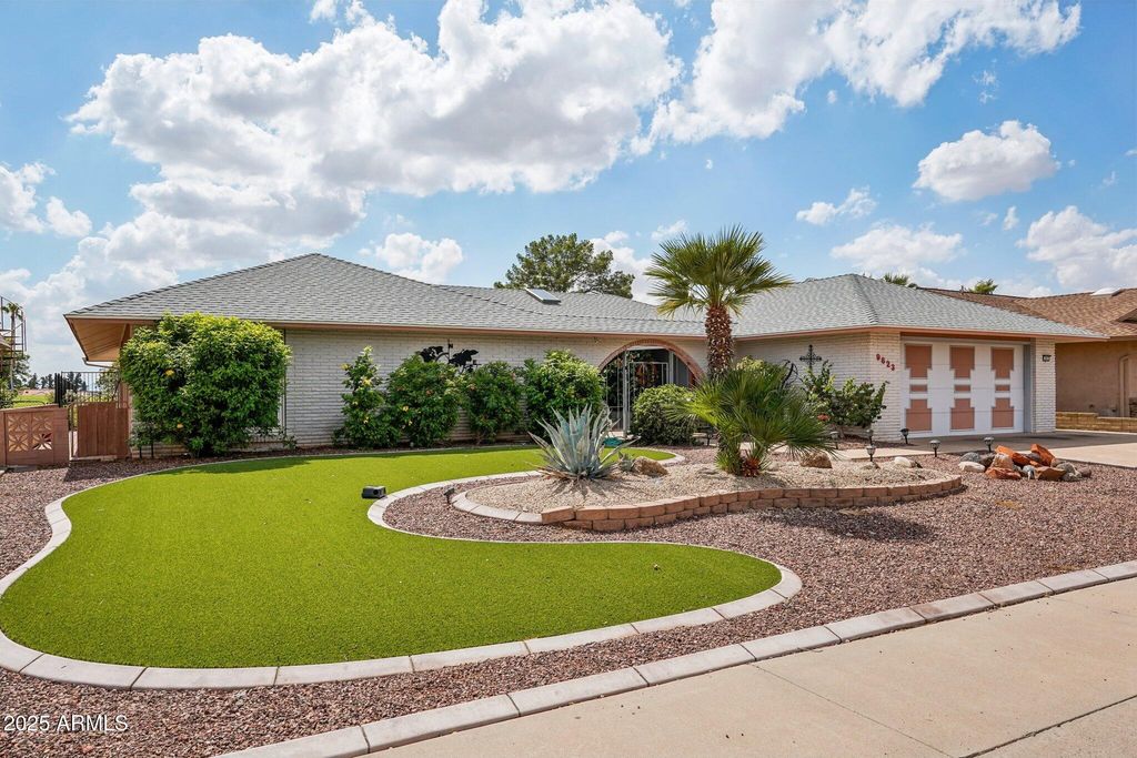 Photo of 9623 W Country Club Drive, Sun City, AZ 85373 (MLS # 6926117)