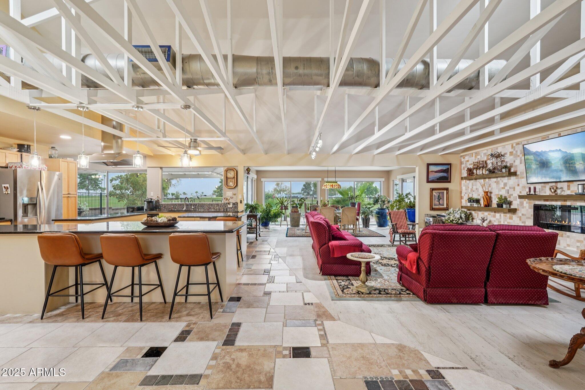 9623 W COUNTRY CLUB Drive