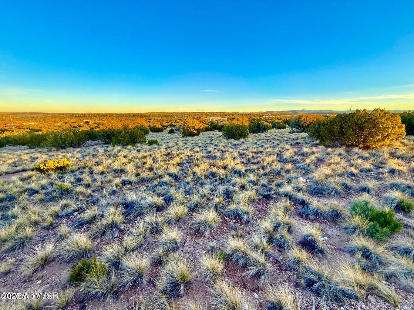 136 Zuni Dr 1.04 Acres -- -