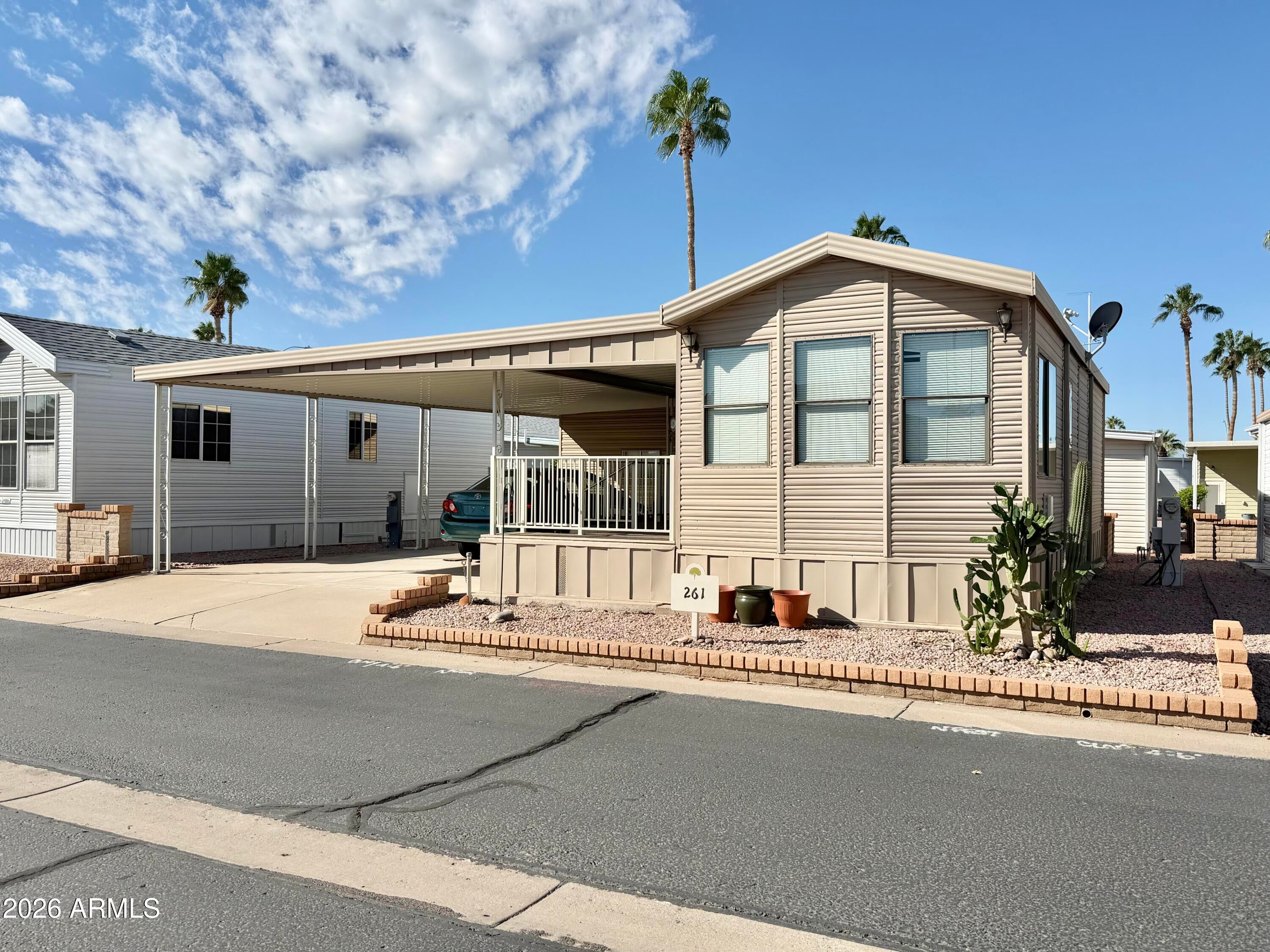 111 S GREENFIELD Road 261