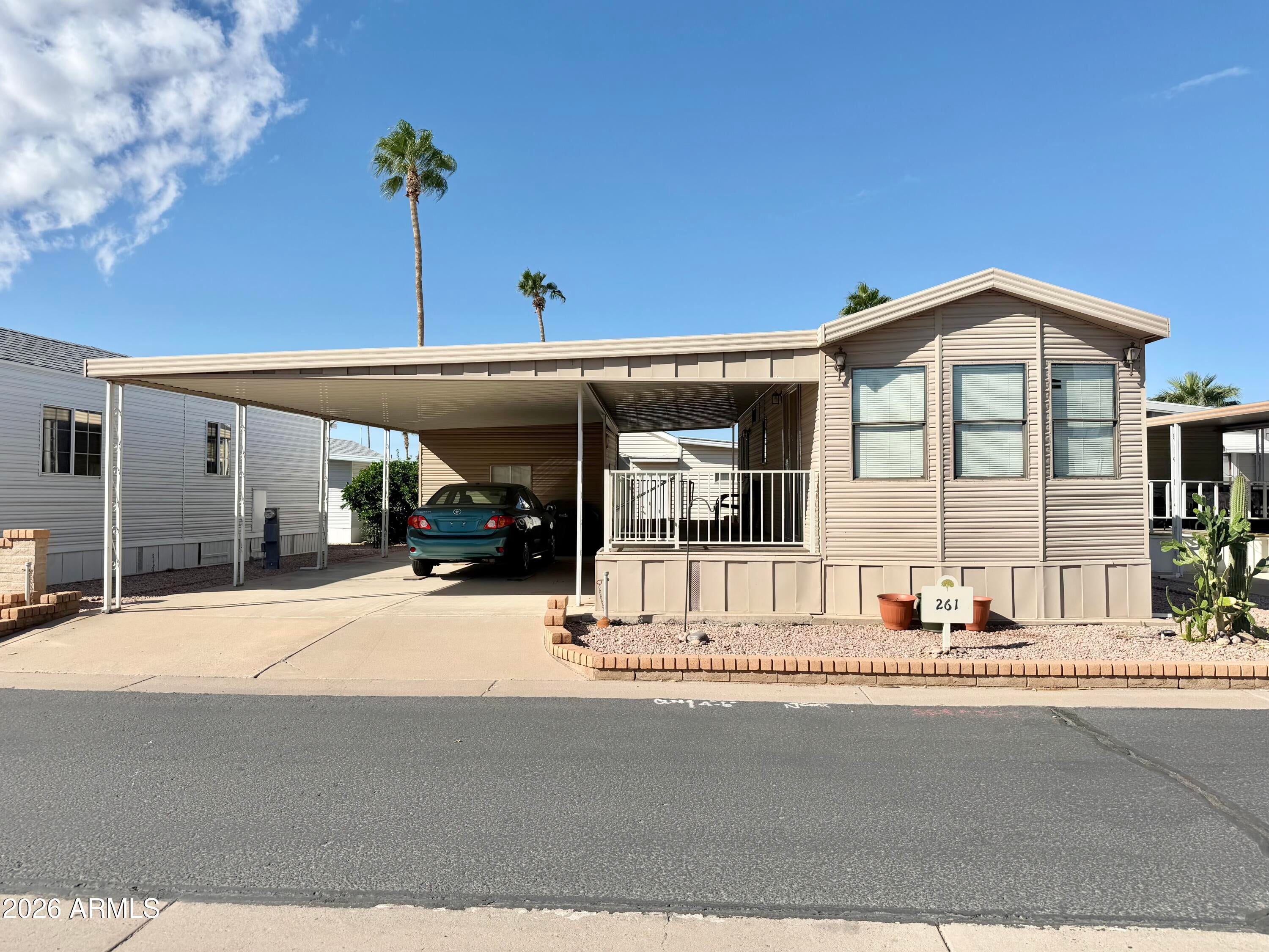 111 S GREENFIELD Road 261