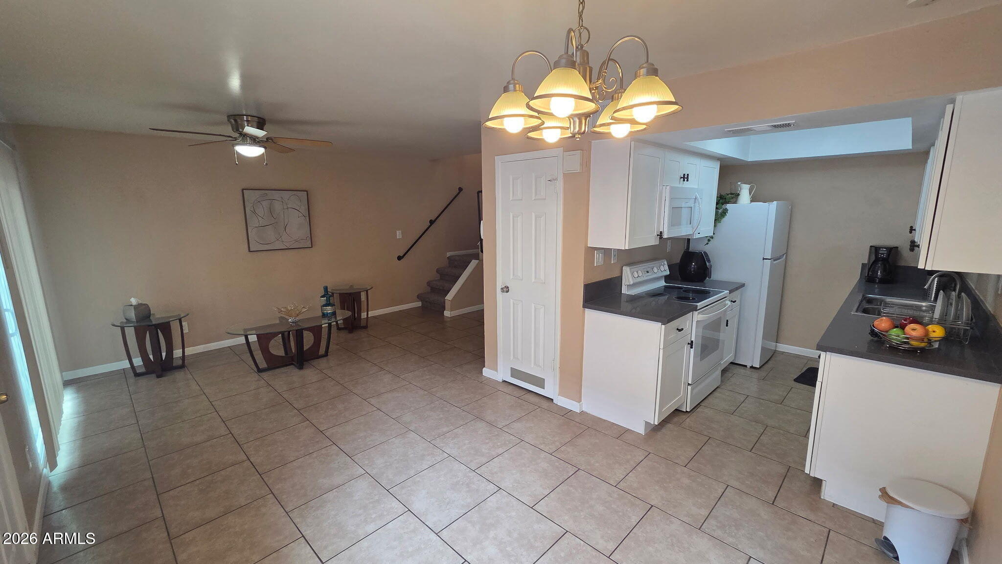 286 W PALOMINO Drive 23