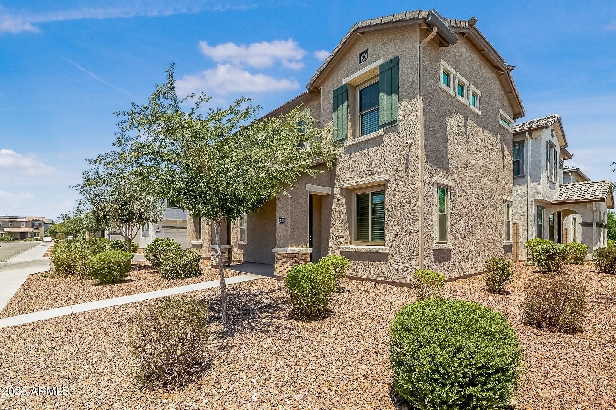 5818 W ENCINAS Lane