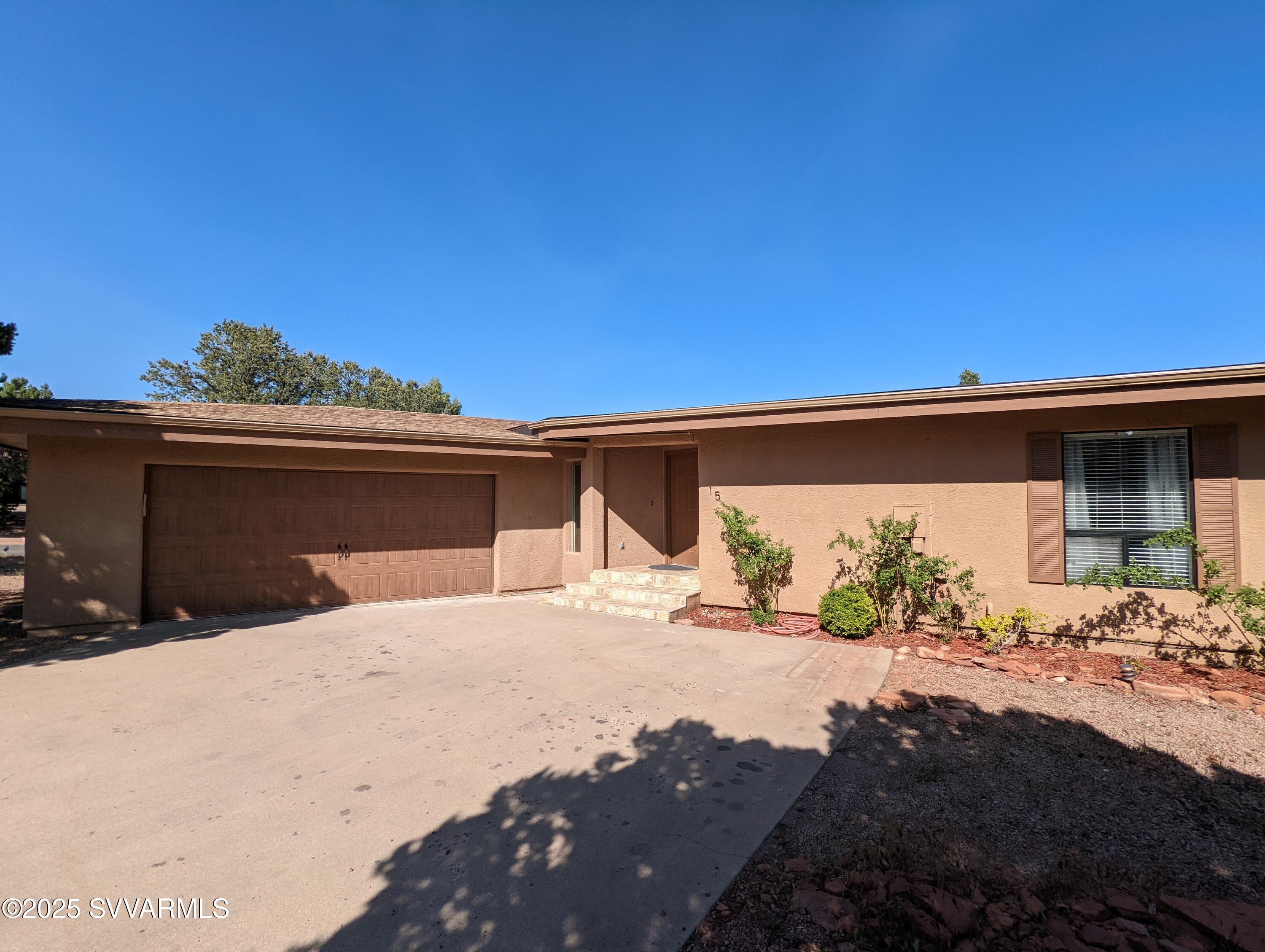 15 MISSION Circle