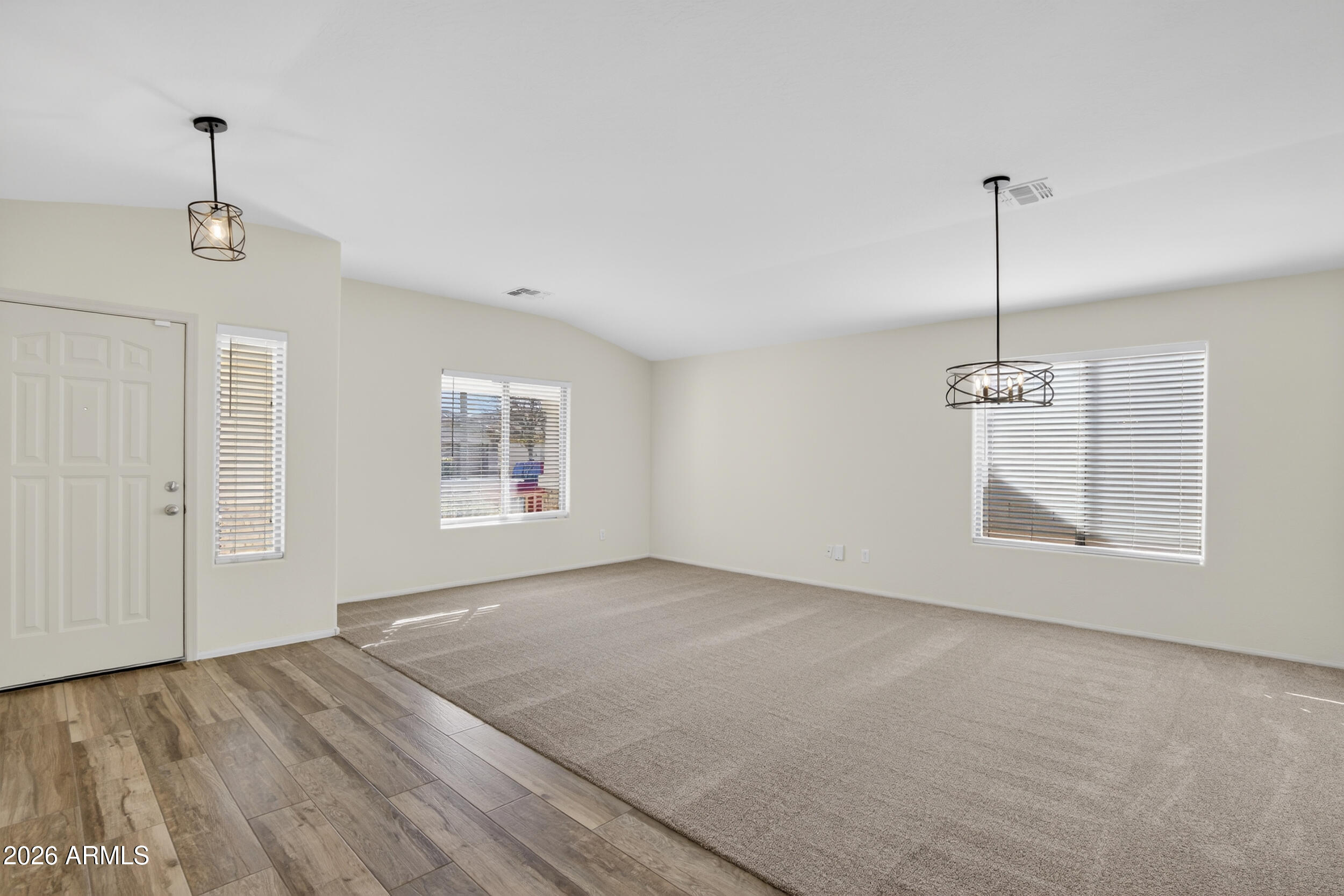 17662 W CHARTER OAK Road