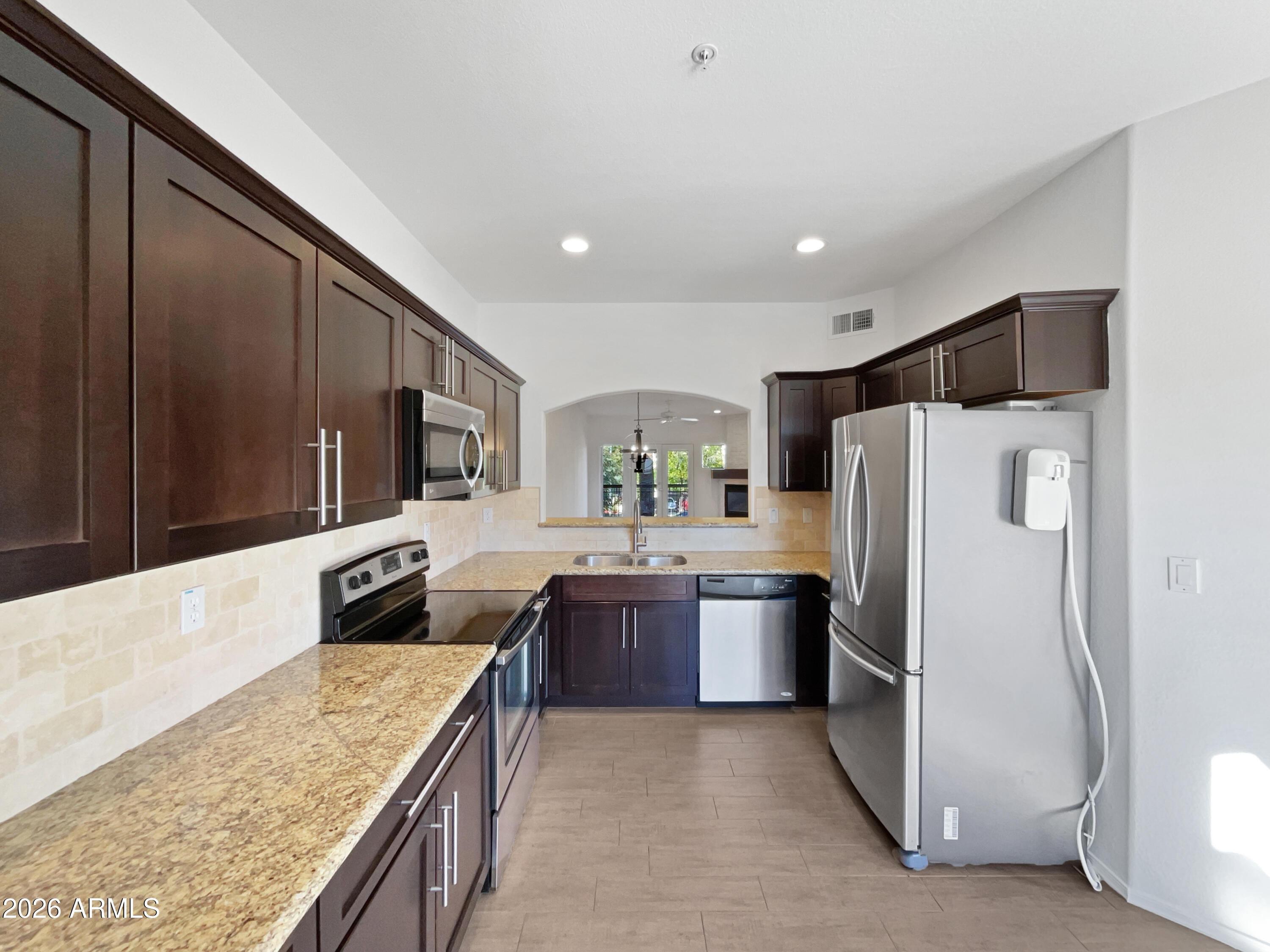 7021 E EARLL Drive 204