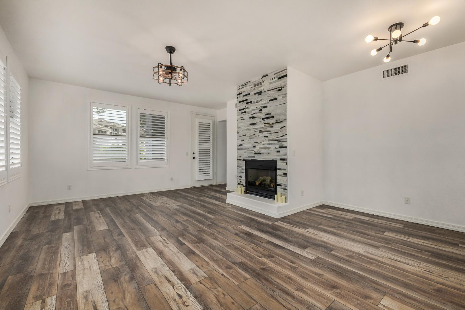 15221 N Clubgate Drive Unit 1110