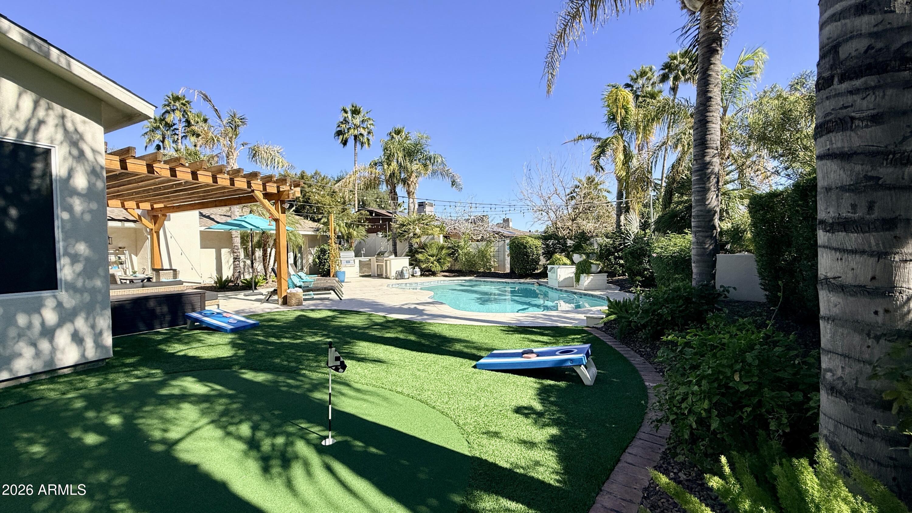 ROADRUNNER ESTATES EAST UNIT 6 - Residential