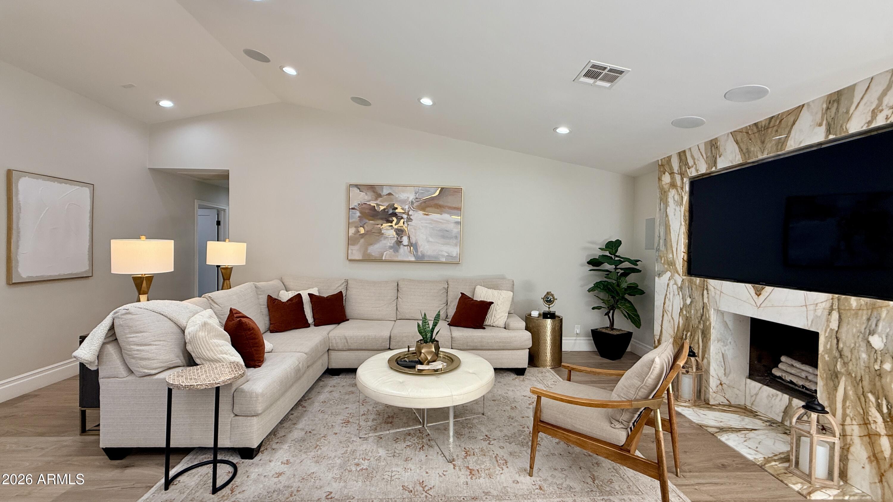 ROADRUNNER ESTATES EAST UNIT 6 - Residential
