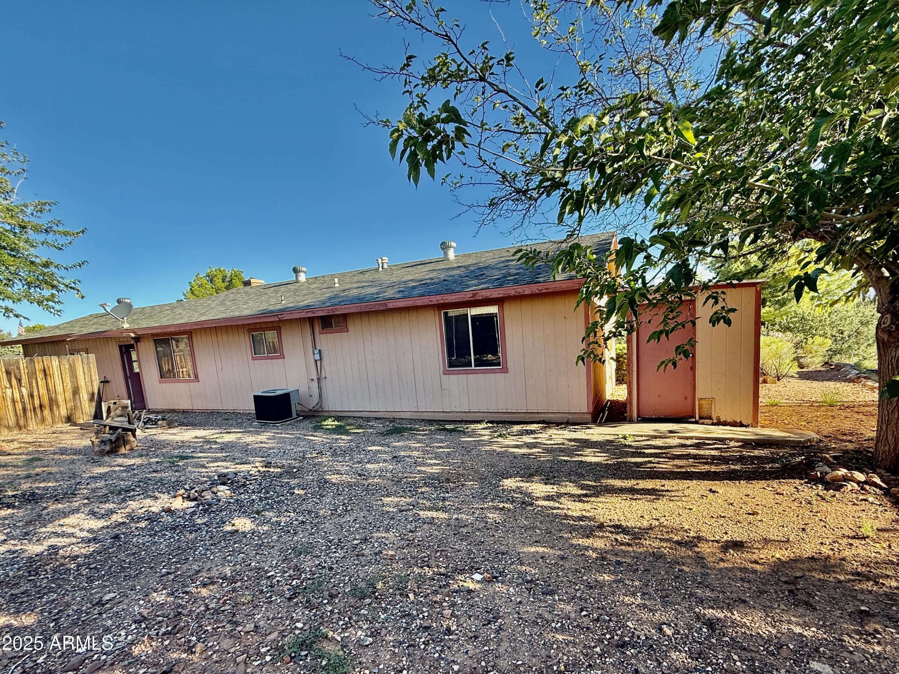 923 E BUENA VISTA Drive