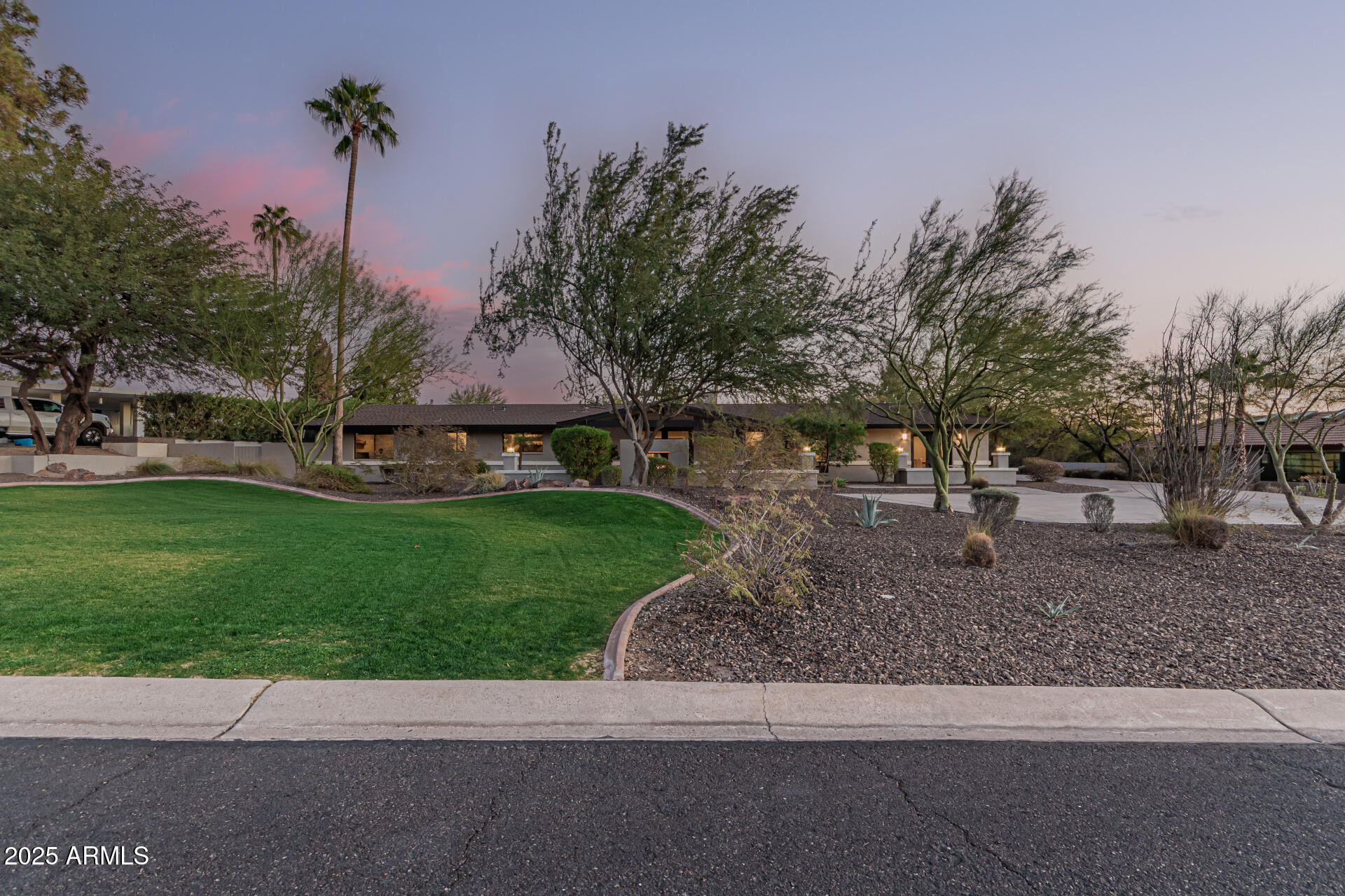 4605 E ORANGE Drive