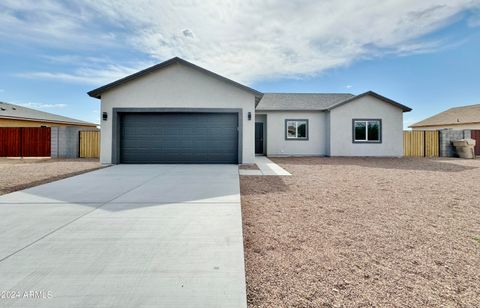 A home in Arizona City