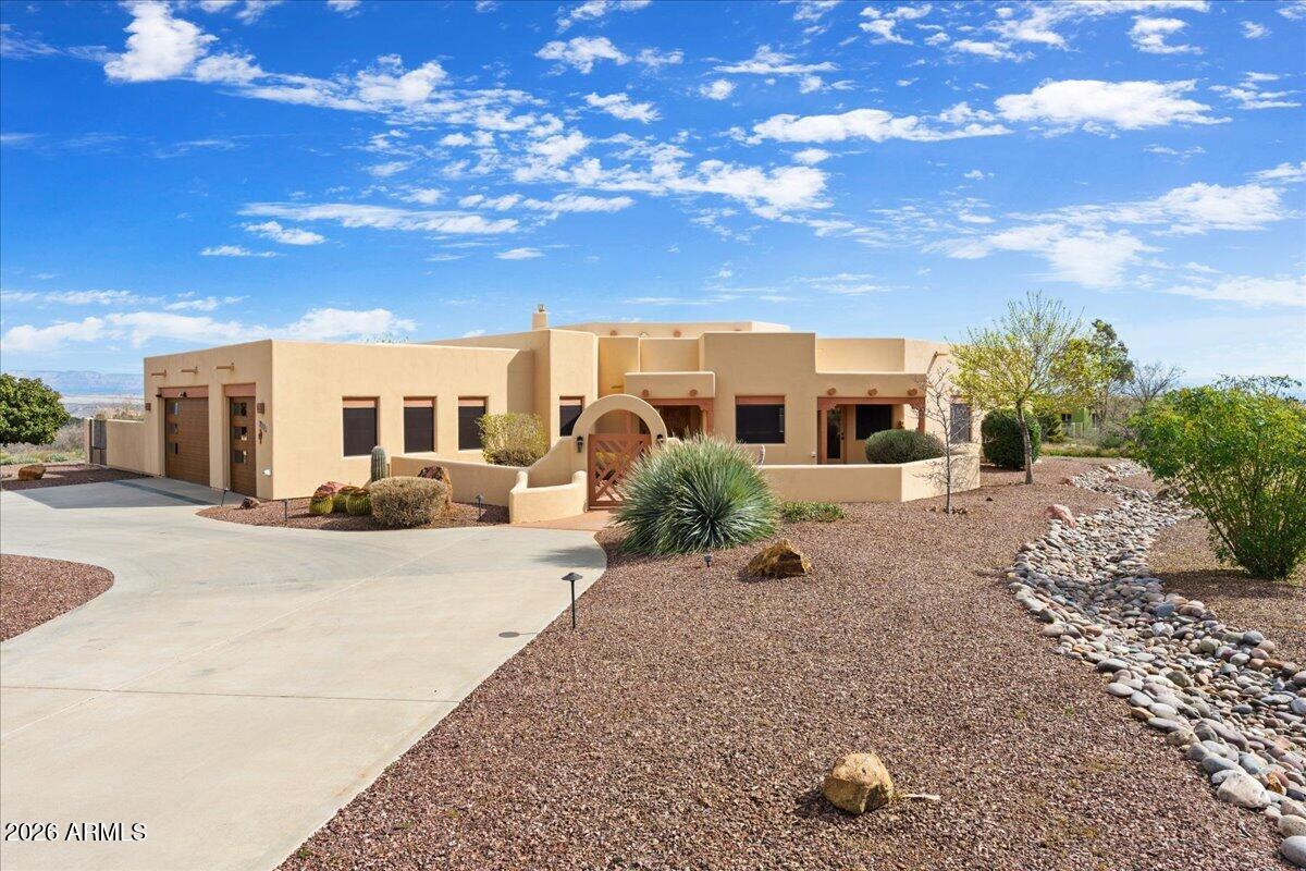 2555 S Painted Mesa Trail