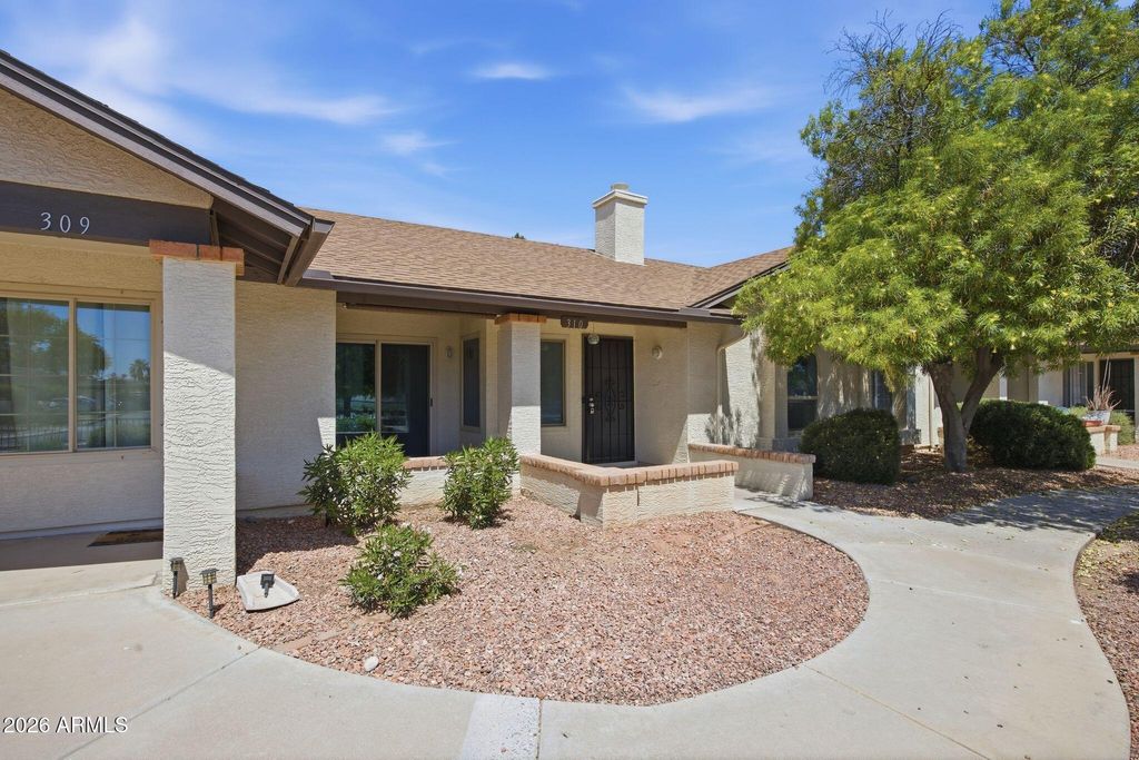Photo of 8140 N 107th Avenue #310, Peoria, AZ 85345 (MLS # 7039174)