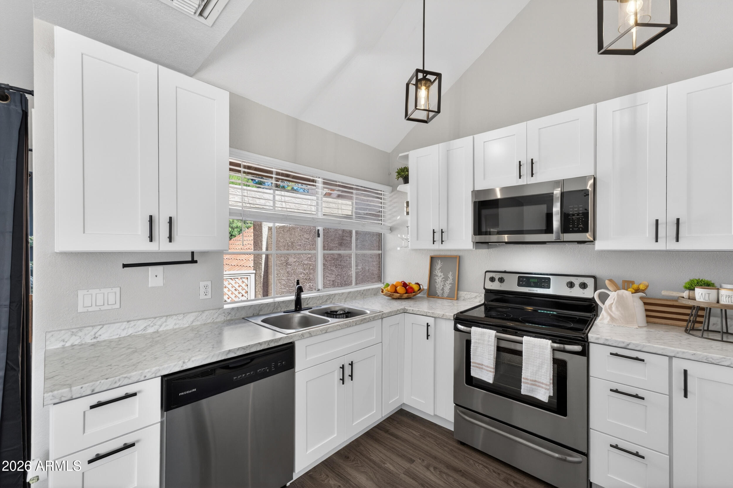 VAL VISTA LAKES BEACH CLUB VILLAGE - Residential