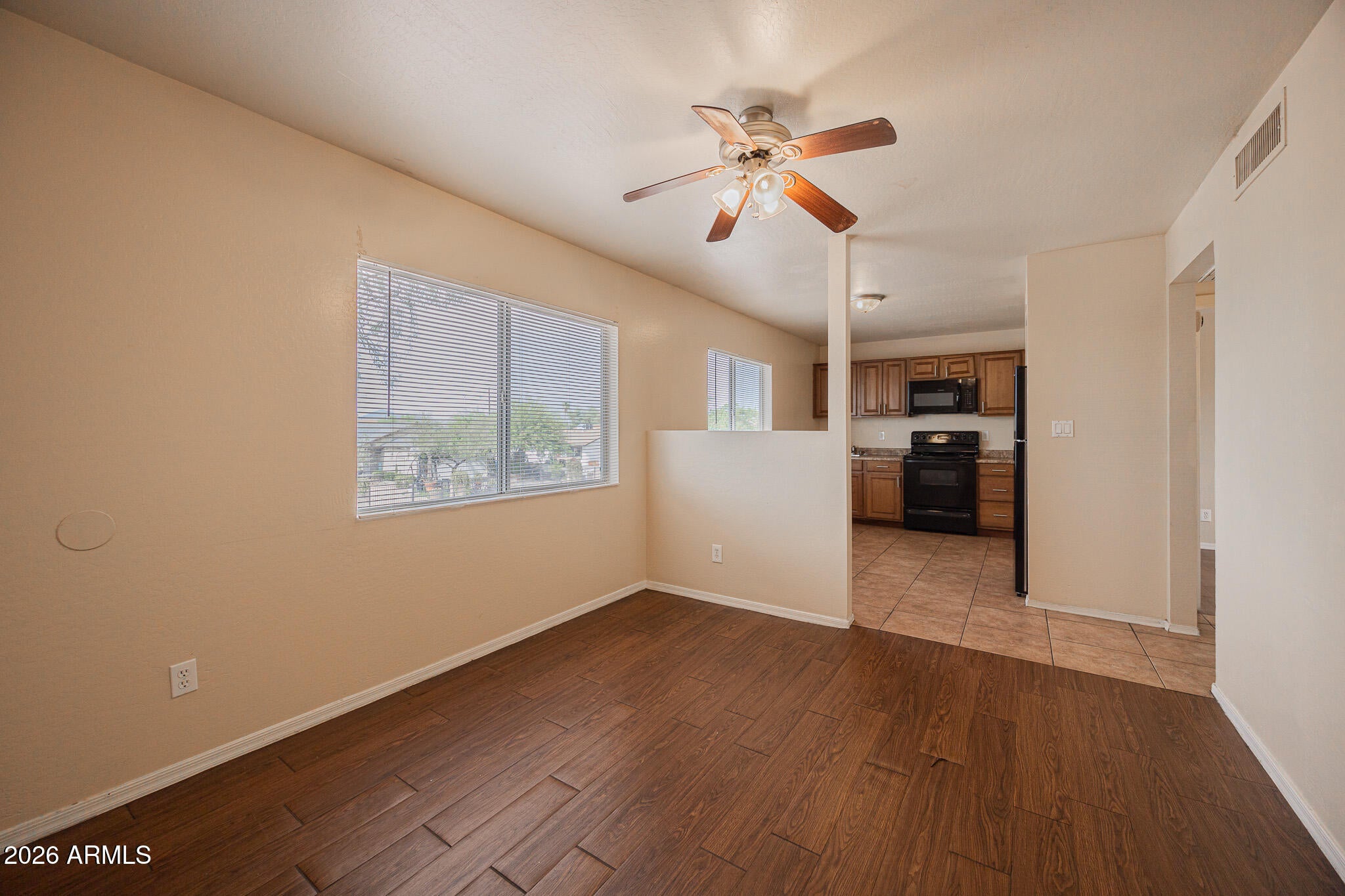 2443 E MOBILE Lane Apt 201