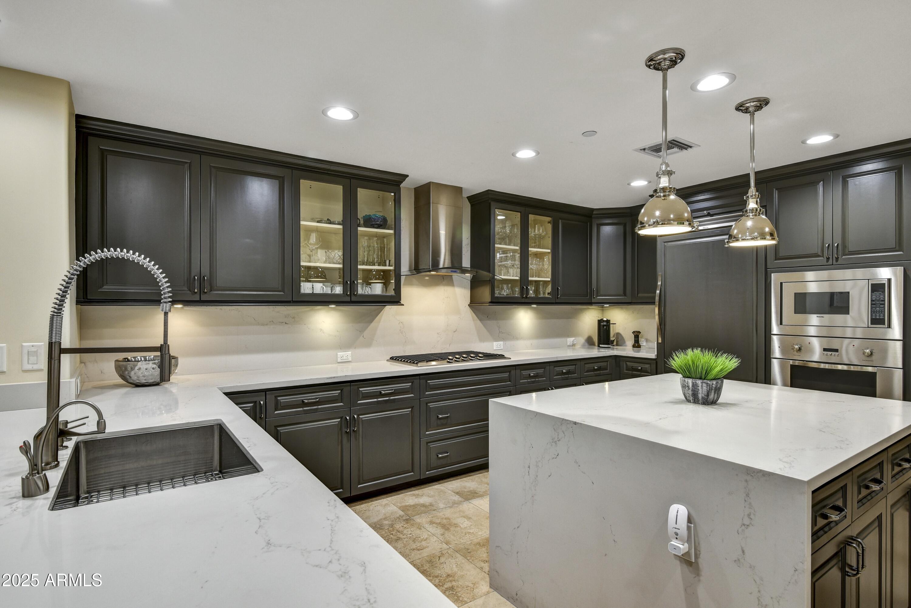 7181 E CAMELBACK Road 907