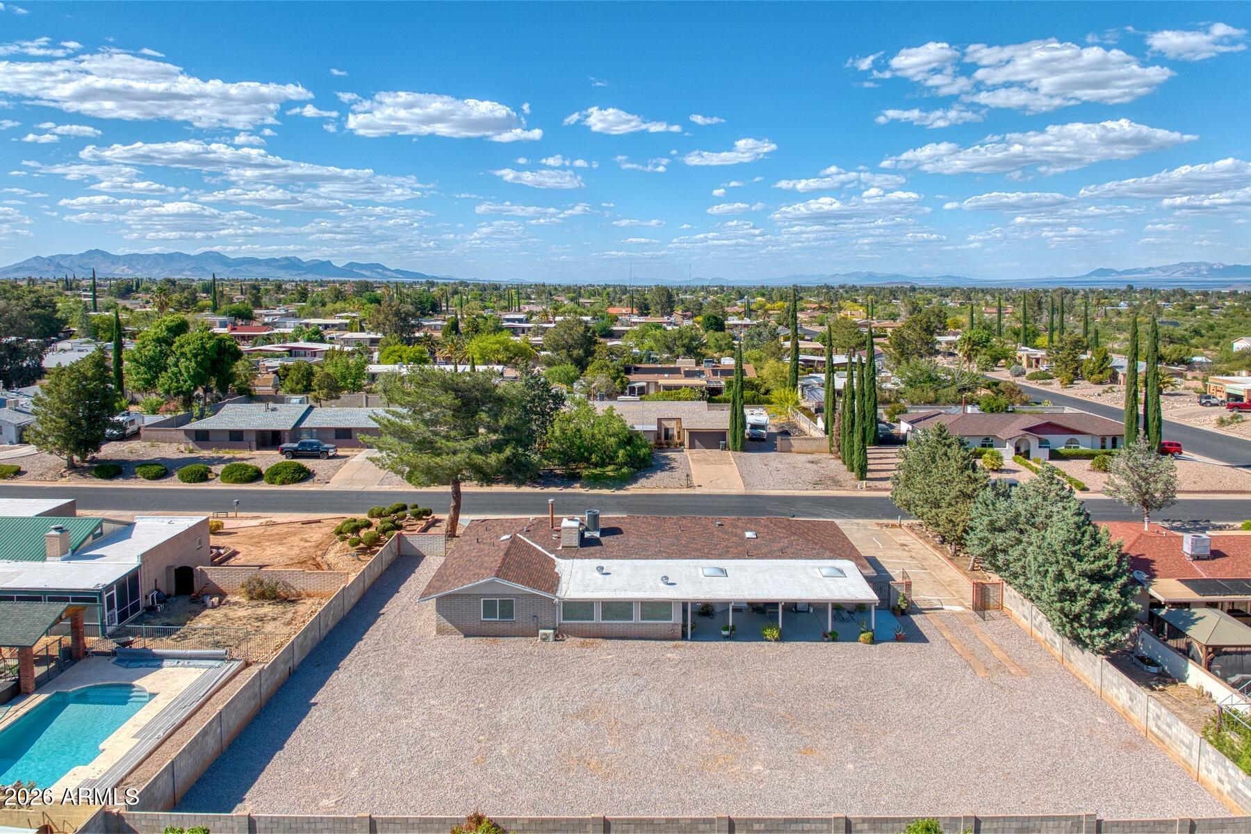 TOWN & COUNTRY ESTATES 7 - Residential