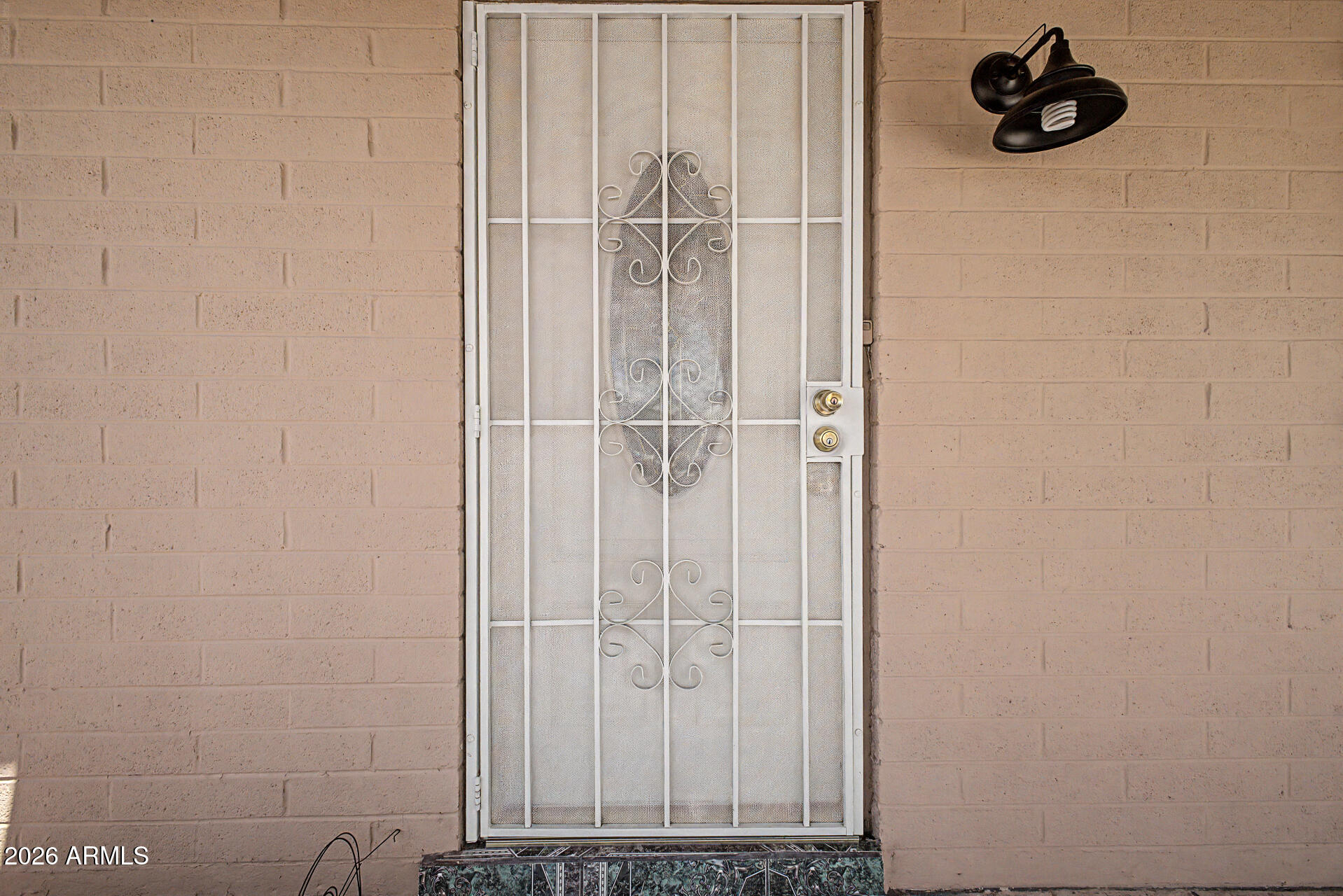 737 S ELM --