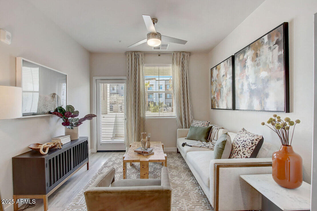 28201 N BLACK CANYON Highway 1