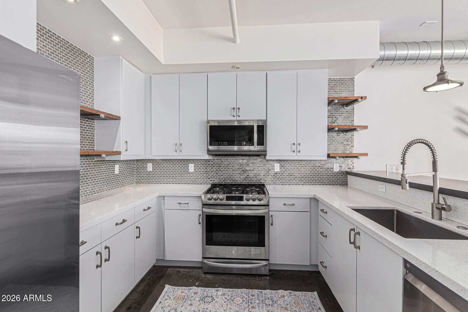 1326 N CENTRAL Avenue 303B