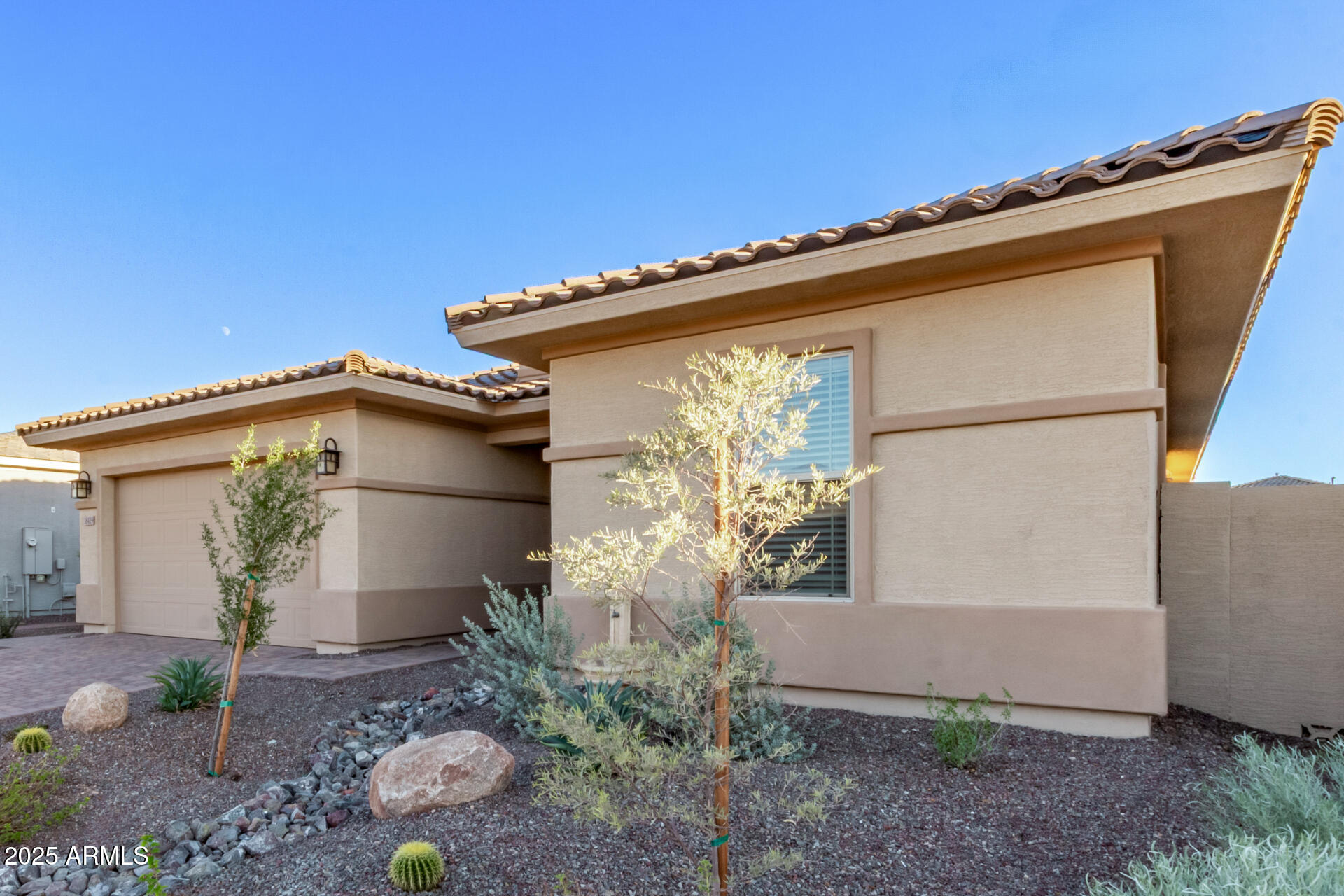 18119 W SILVERWOOD Drive