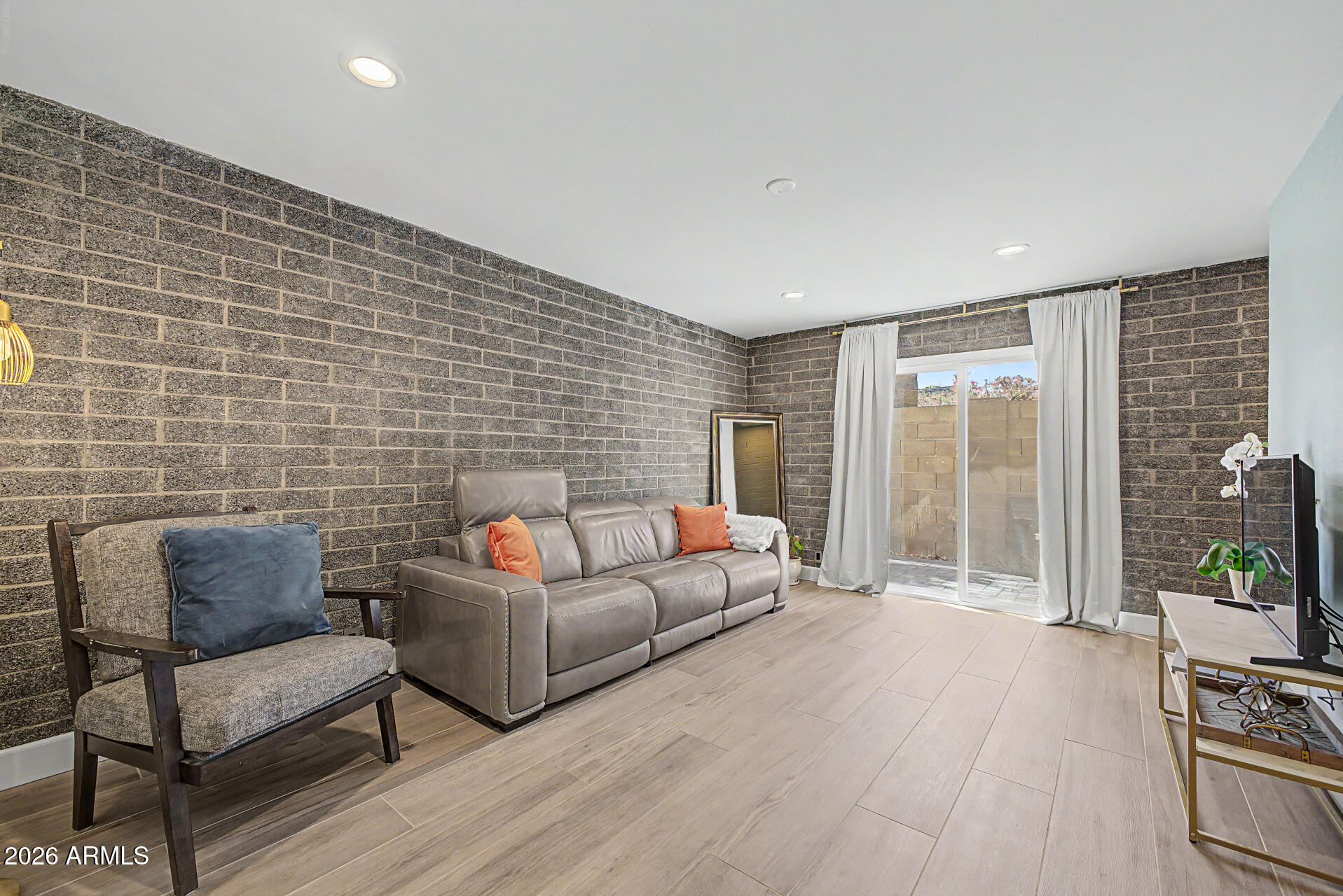 4925 N 73RD Street 16