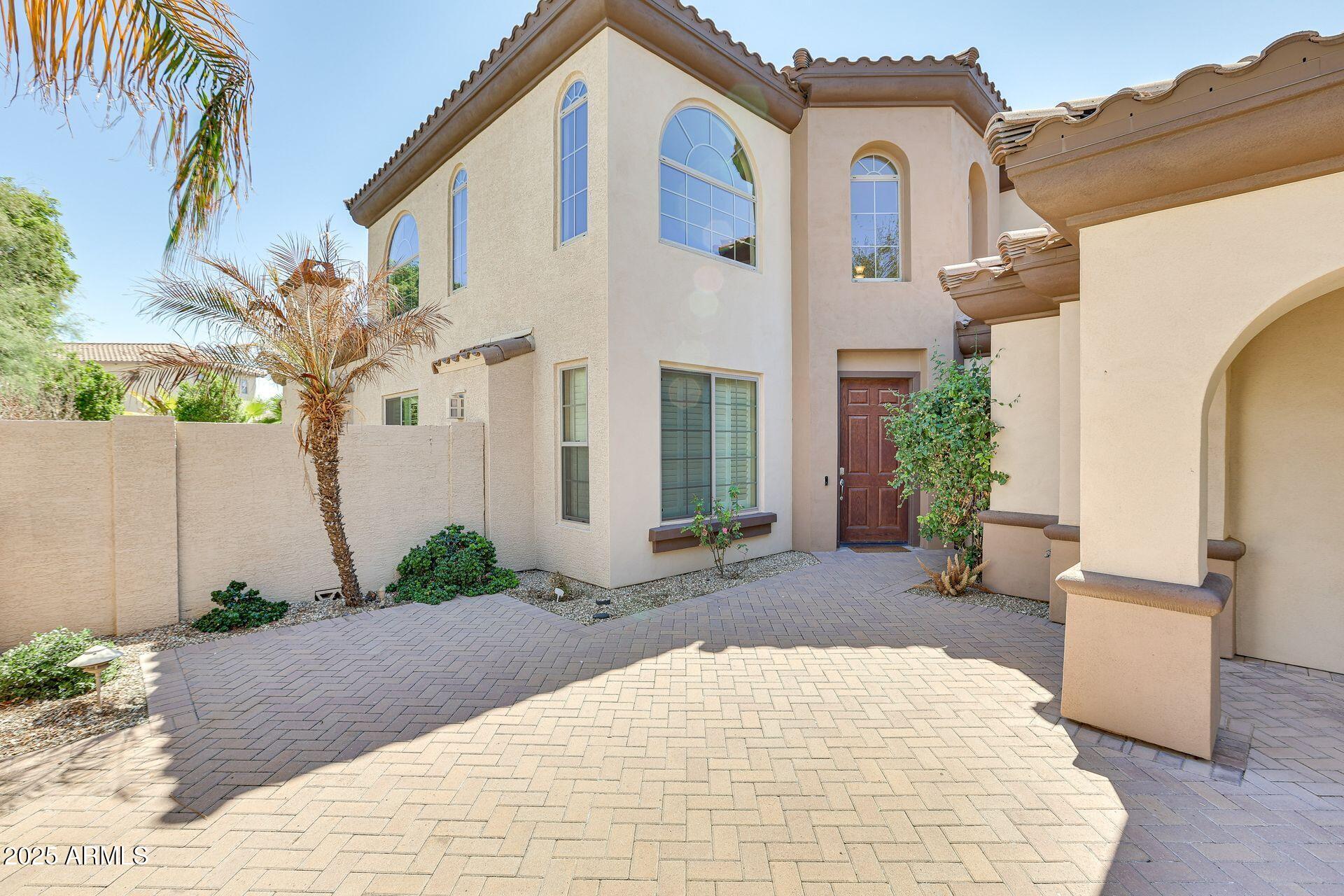 795 W VERBENA Lane