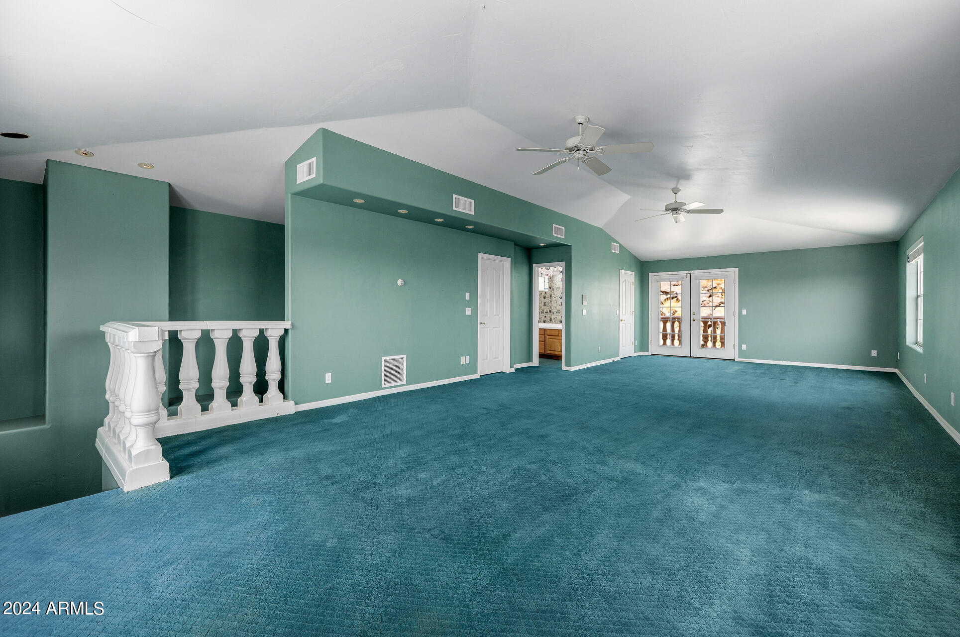 COPELAND HILL - Residential