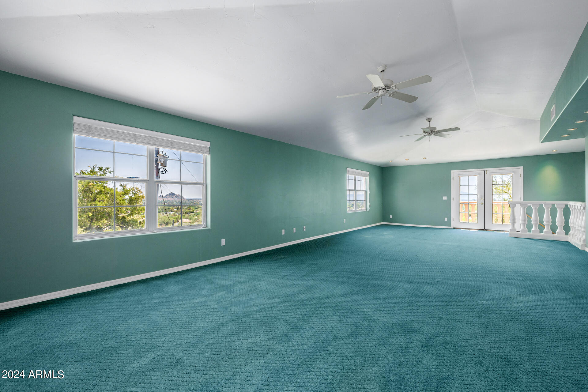 COPELAND HILL - Residential