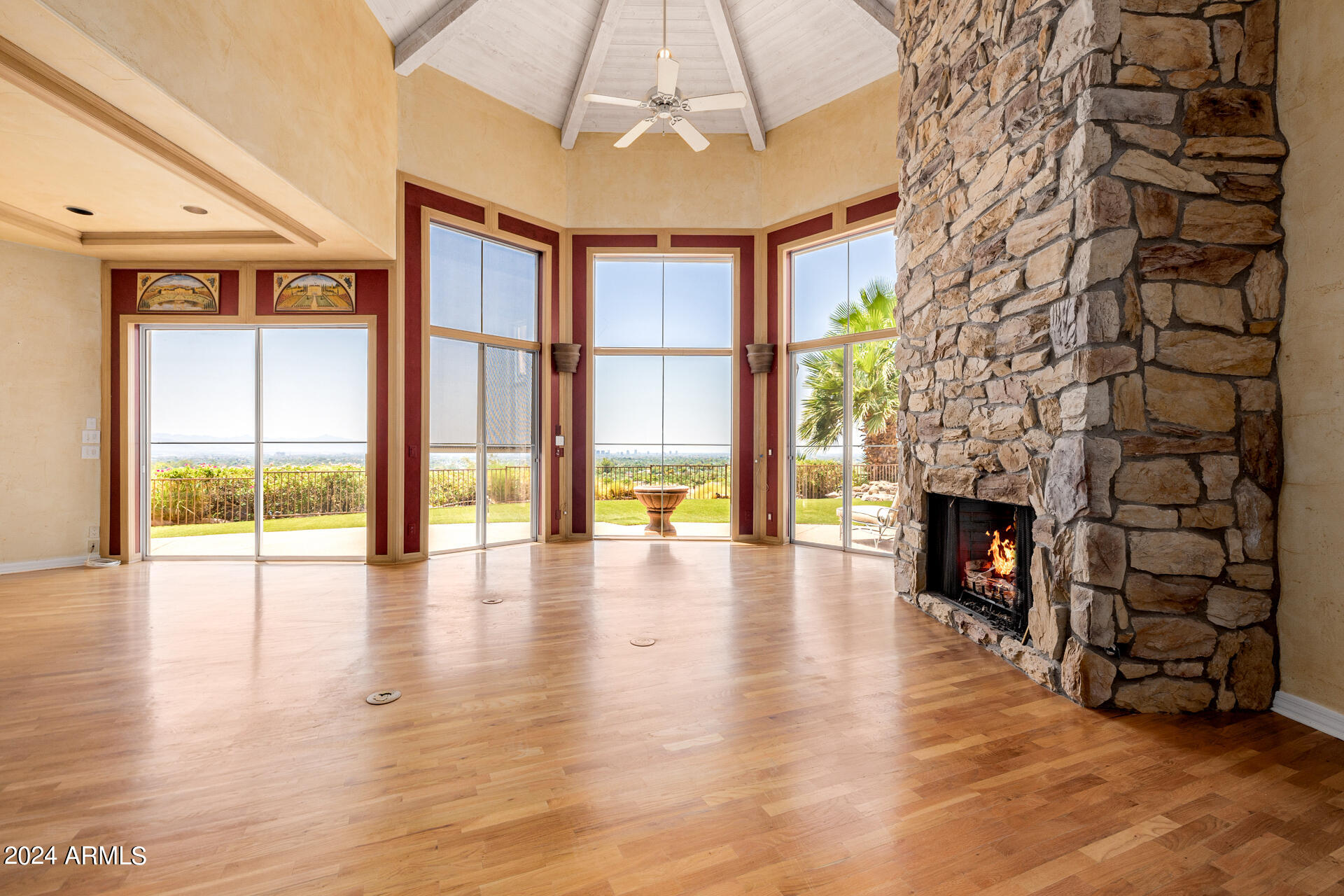 COPELAND HILL - Residential