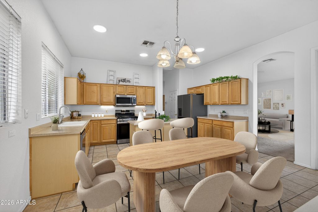 Photo of 860 W Cherrywood Drive, Chandler, AZ 85248 (MLS # 6964990)