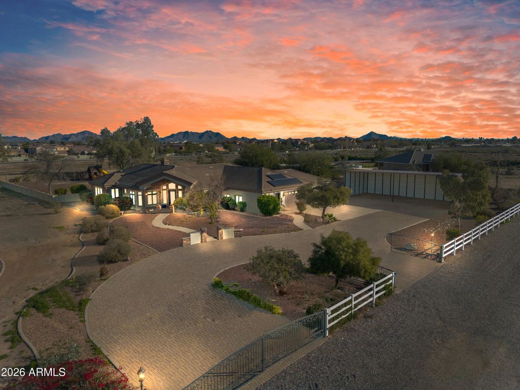 Photo of 2354 N Casa Grande Avenue, Casa Grande, AZ 85122 (MLS # 6942309)