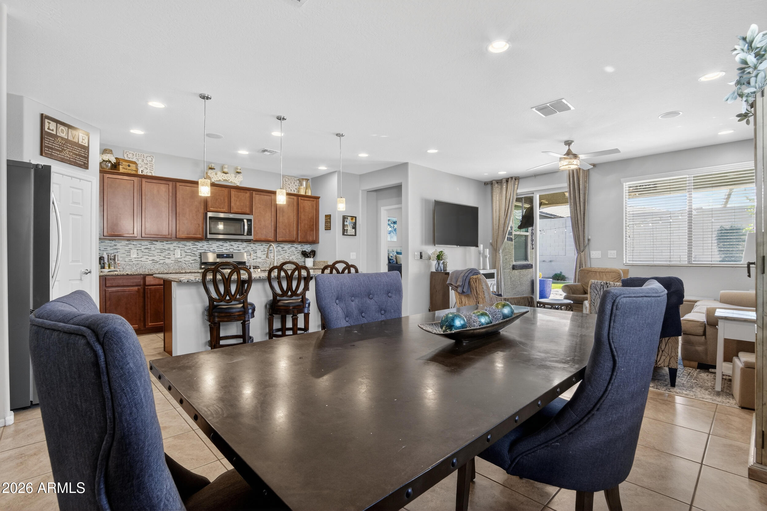 2173 W GARLAND Drive