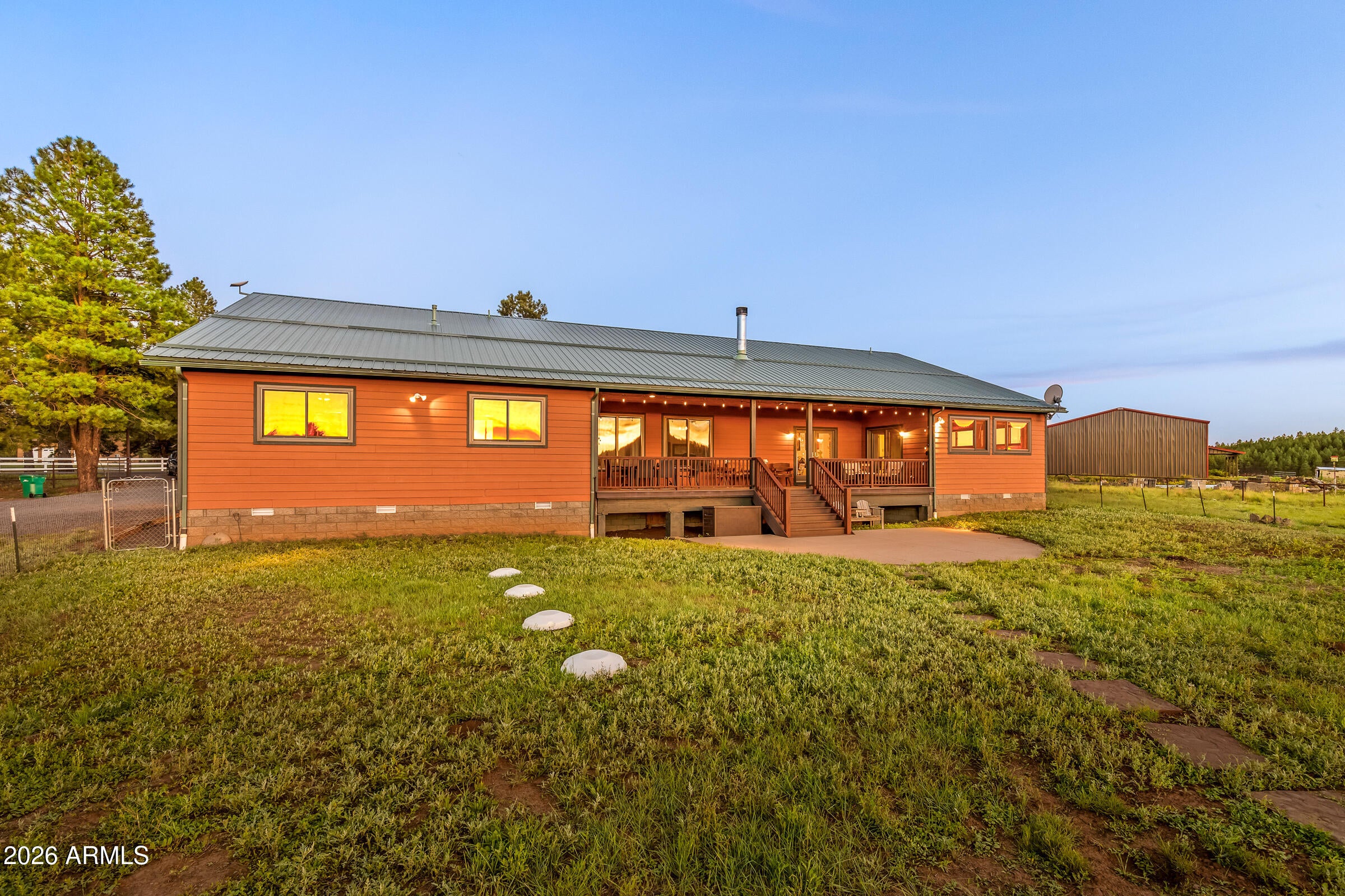1459 N TRANSWESTERN PUMP Road